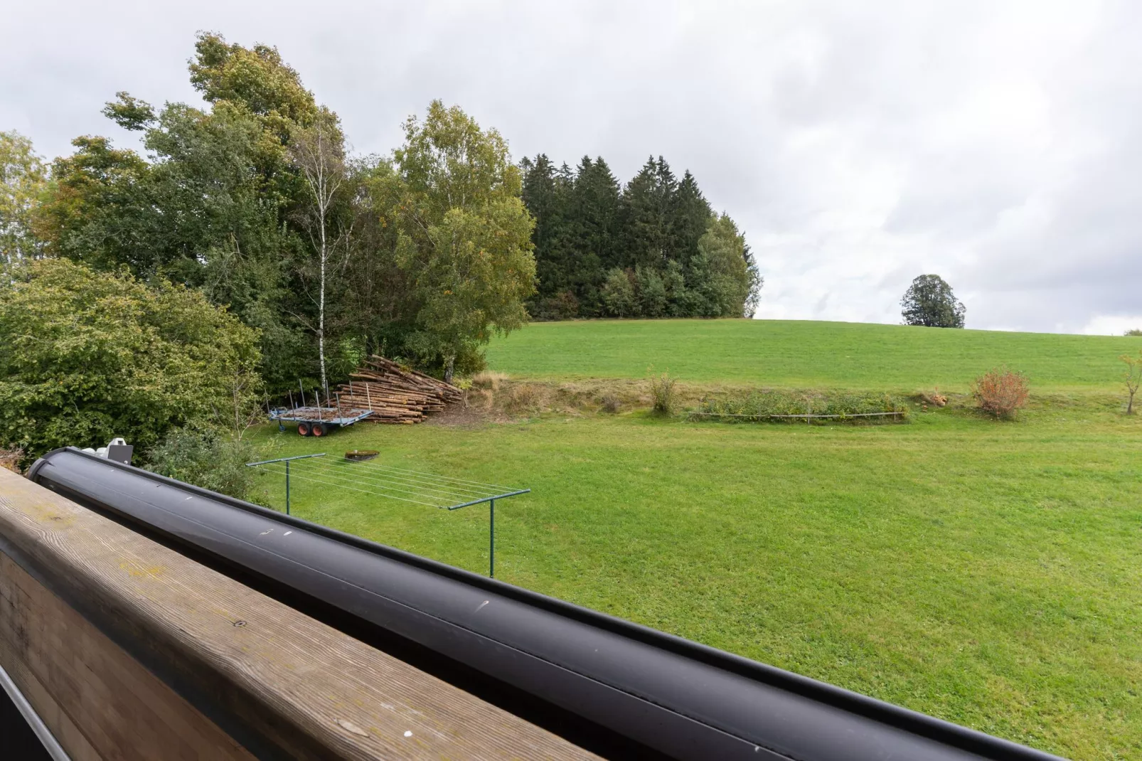 Gästehaus Kandlbinder-Uitzicht zomer