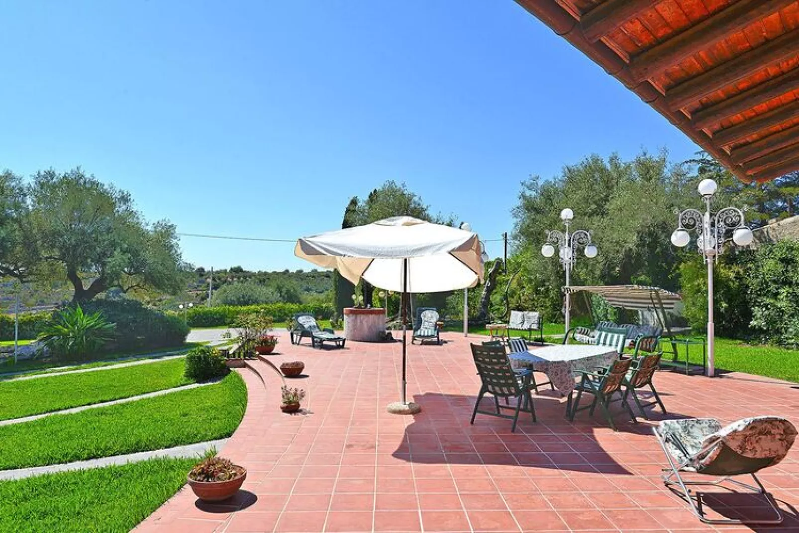 Holiday home Solarino-Casa mit Pool-Terras