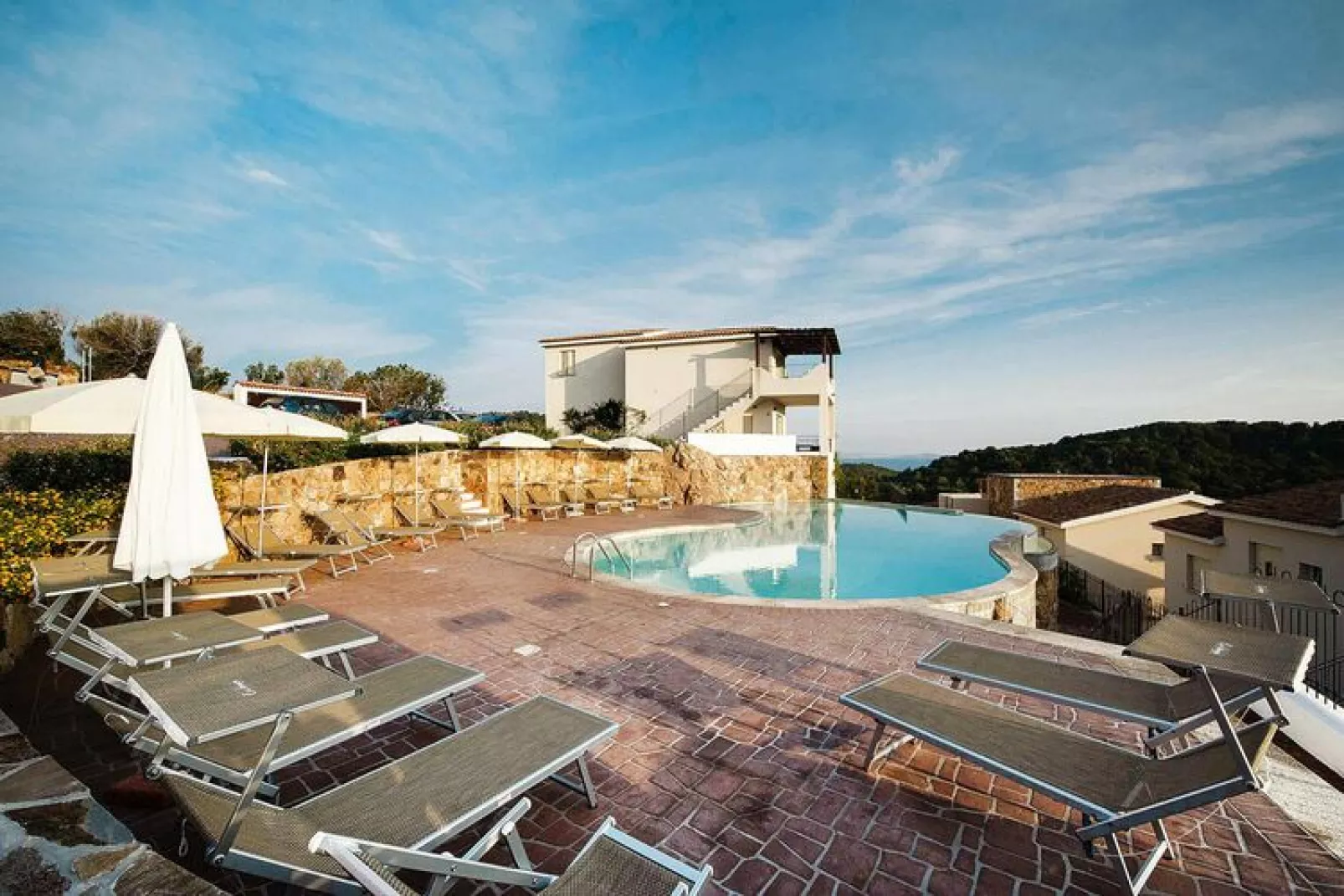 Holiday residence Ea Bianca, Baja Sardinia-Bilo 4-Zwembad