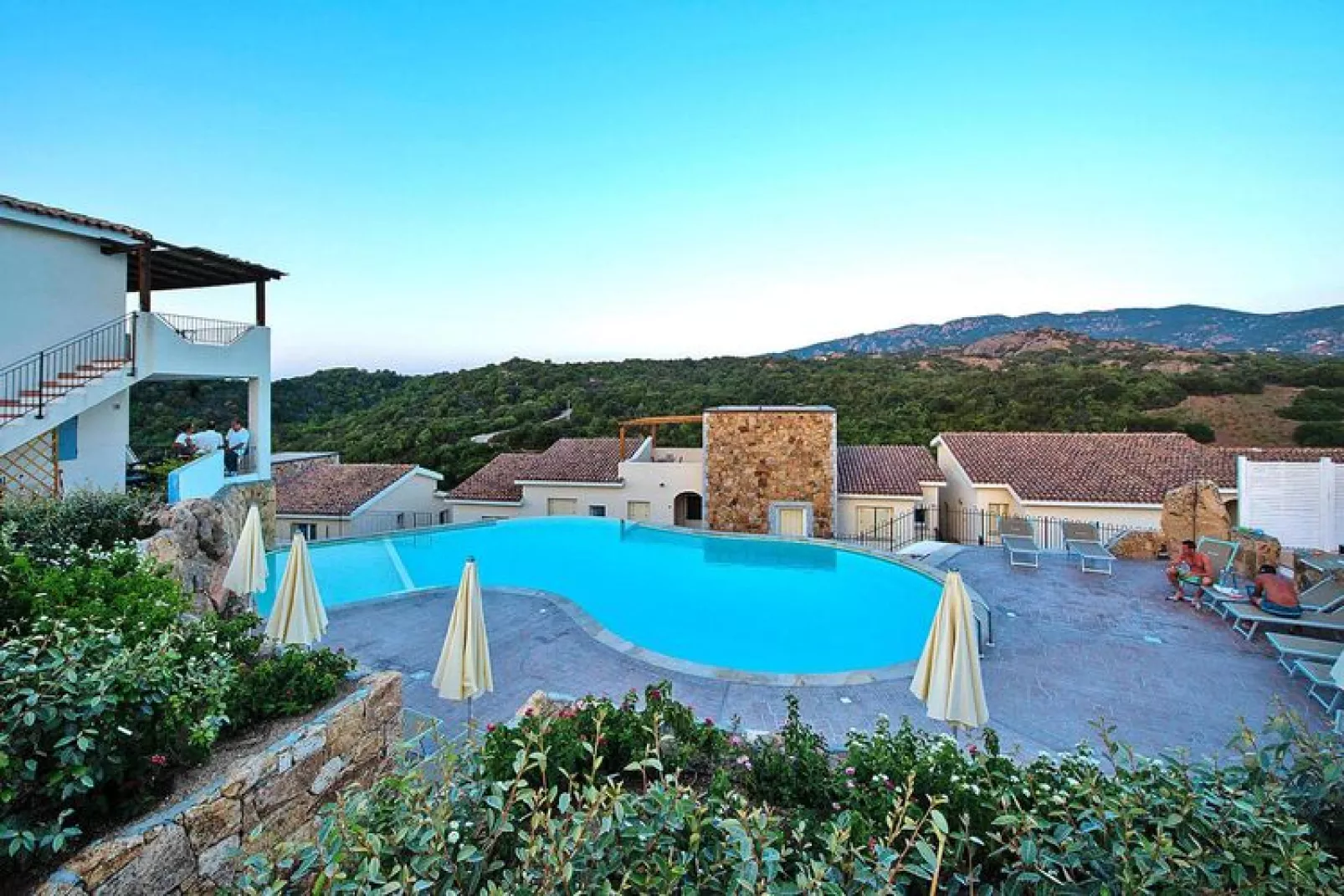 Holiday residence Ea Bianca, Baja Sardinia-Trilo 6-Zwembad