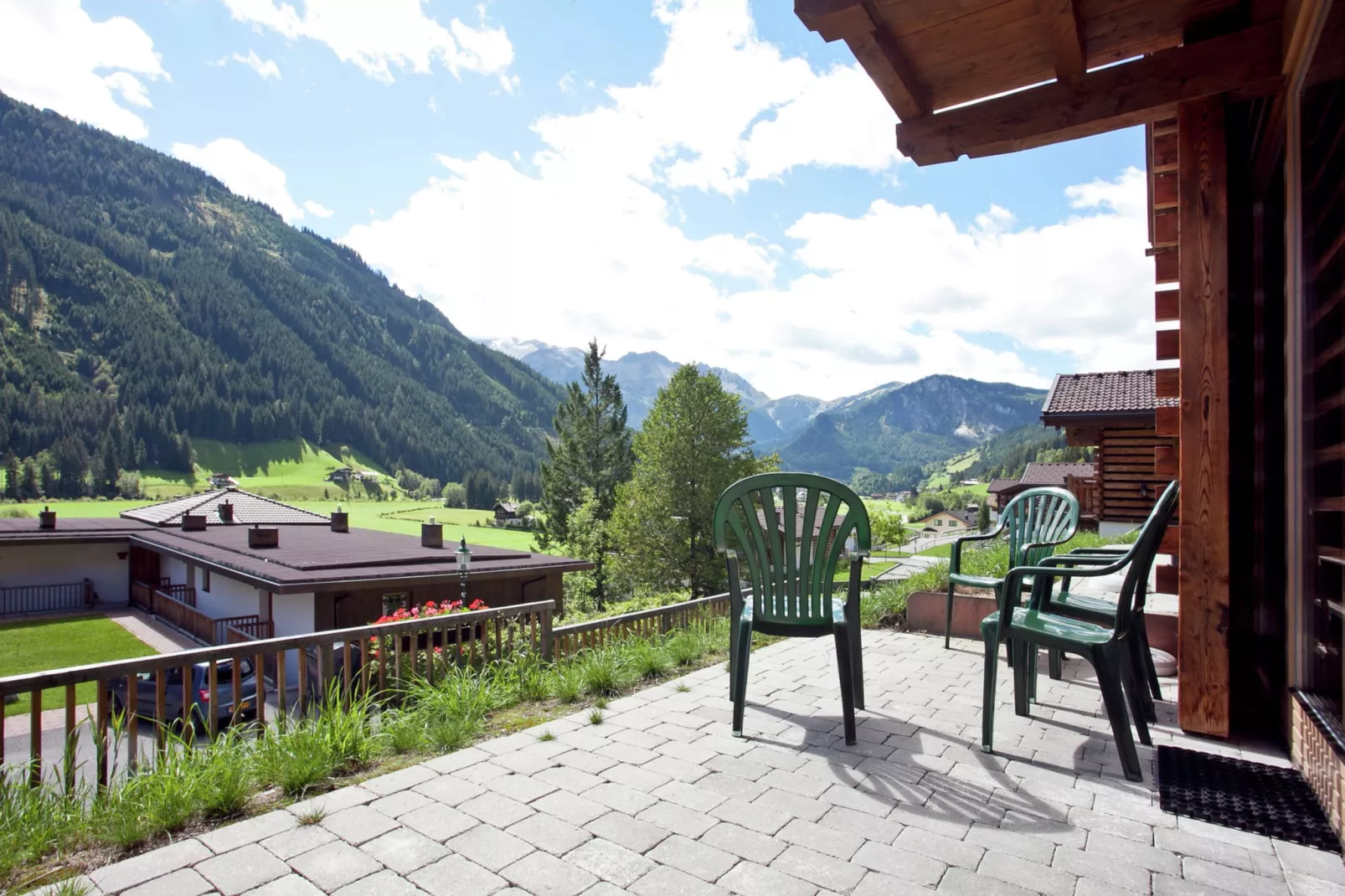 Drive in chalet-Terrasbalkon