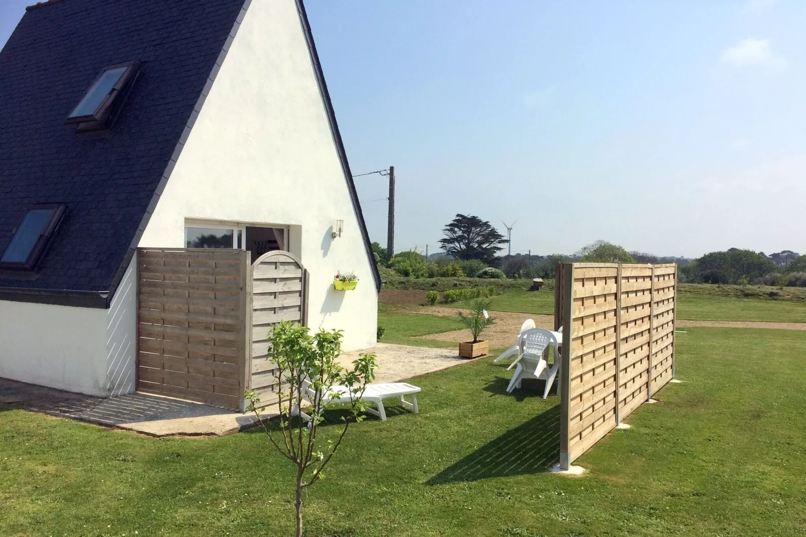 Ferienhaus Beuzec-Cap-Sizun-Buitenkant zomer