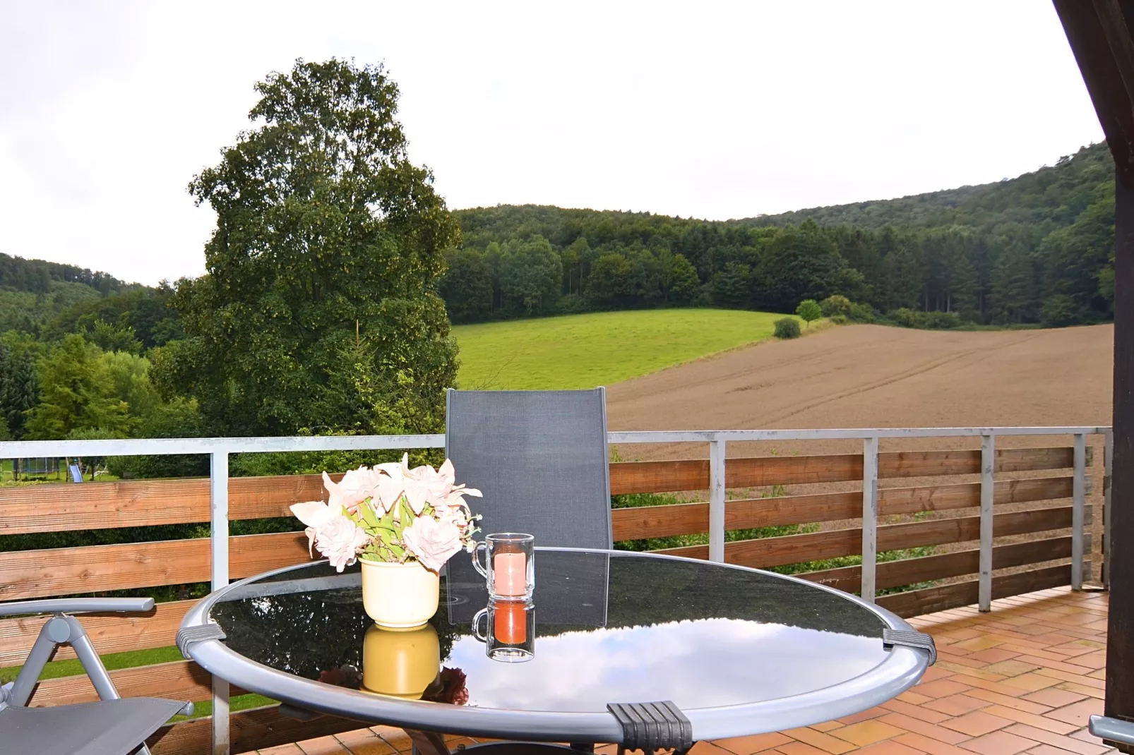 Im Weserbergland-Uitzicht zomer