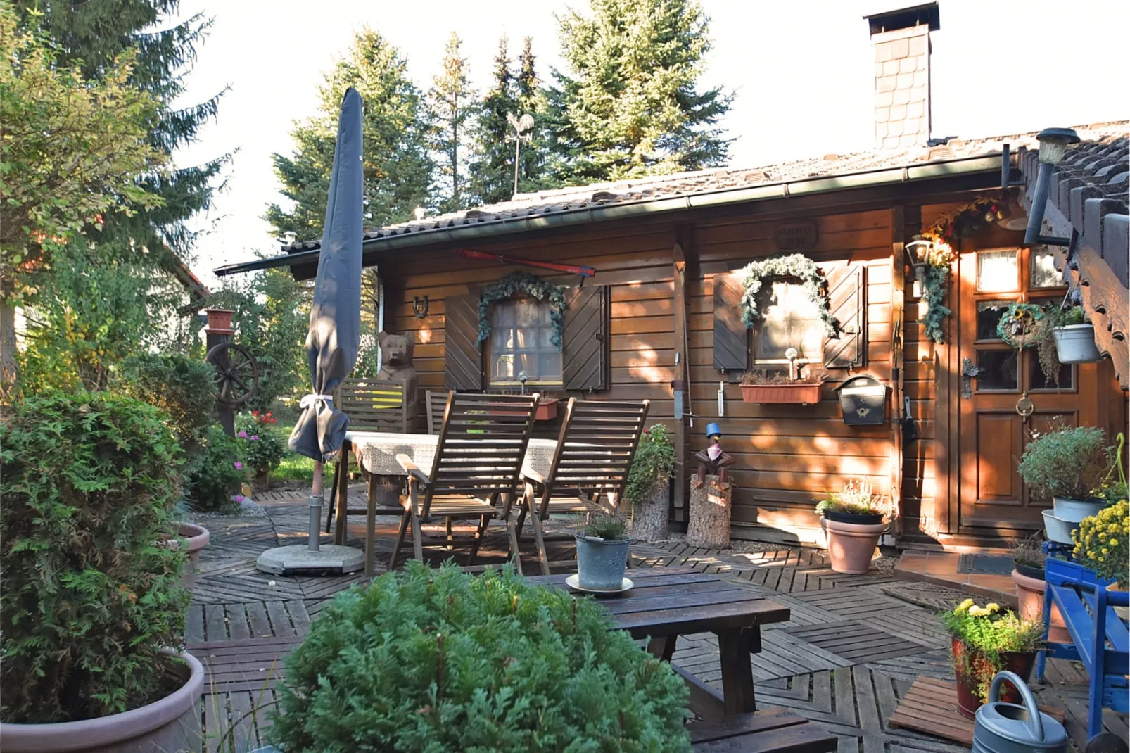 Kellerwald Hütte-Terrasbalkon