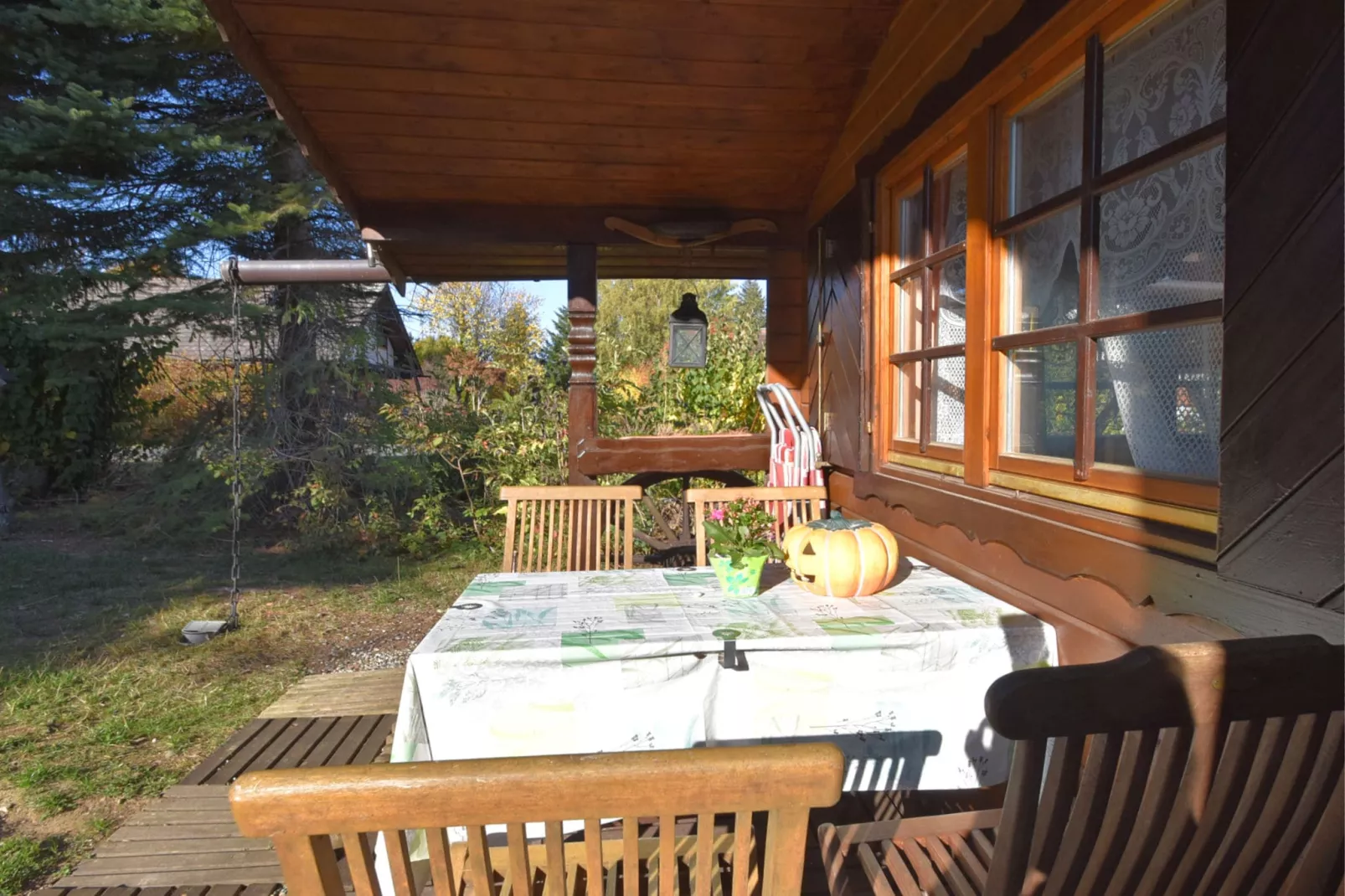 Kellerwald Hütte-Terrasbalkon