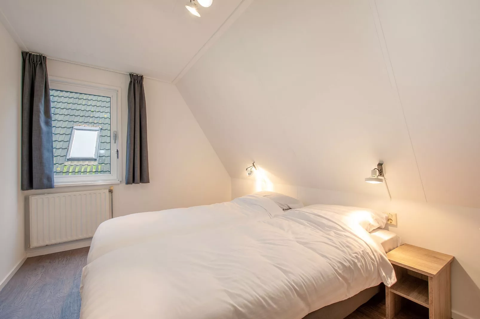 Vakantiepark de Katjeskelder 13-Slaapkamer