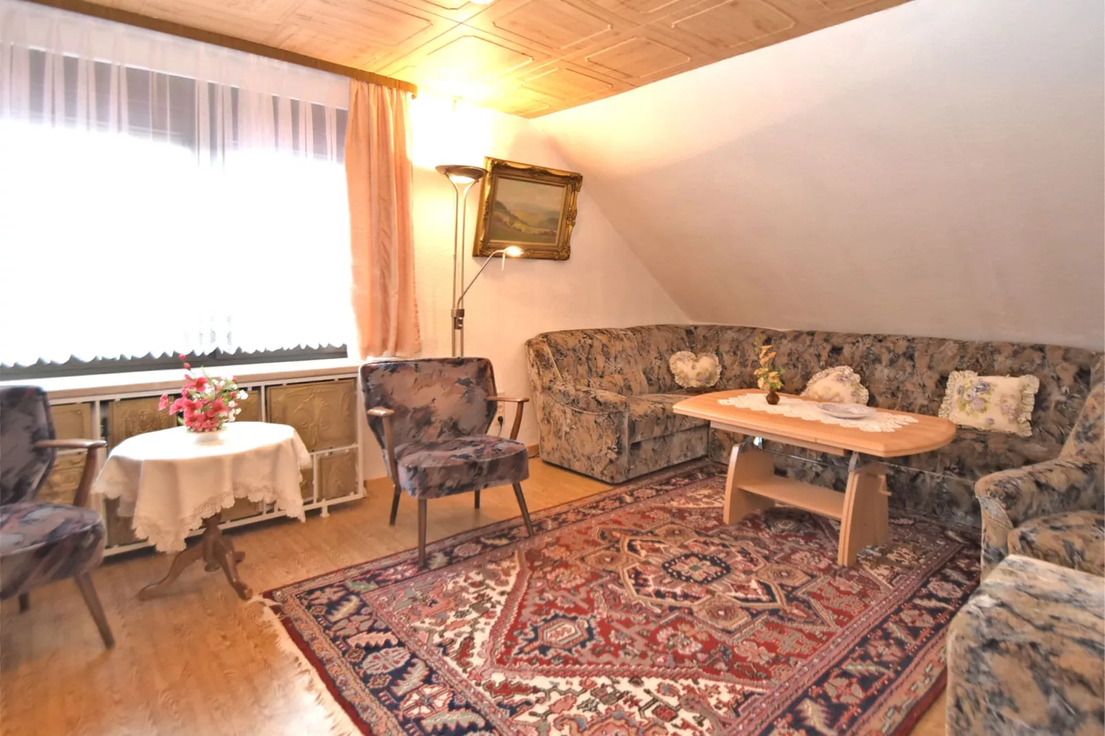 Appartement bij het bos in Frauenwald Thüringen-Woonkamer