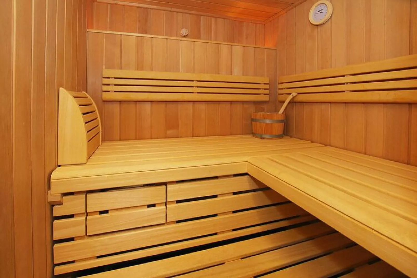 Premium Lodge Plus best Price 5 Personen-Sauna