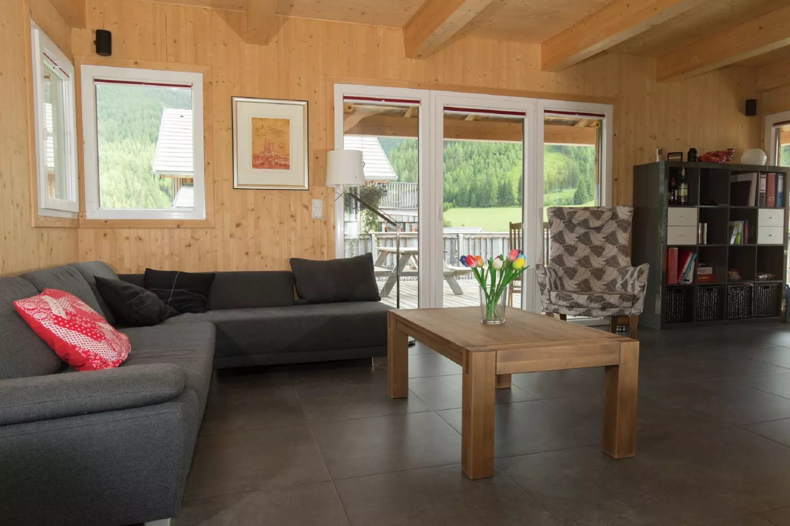 Chalet The LarchHouse-Woonkamer