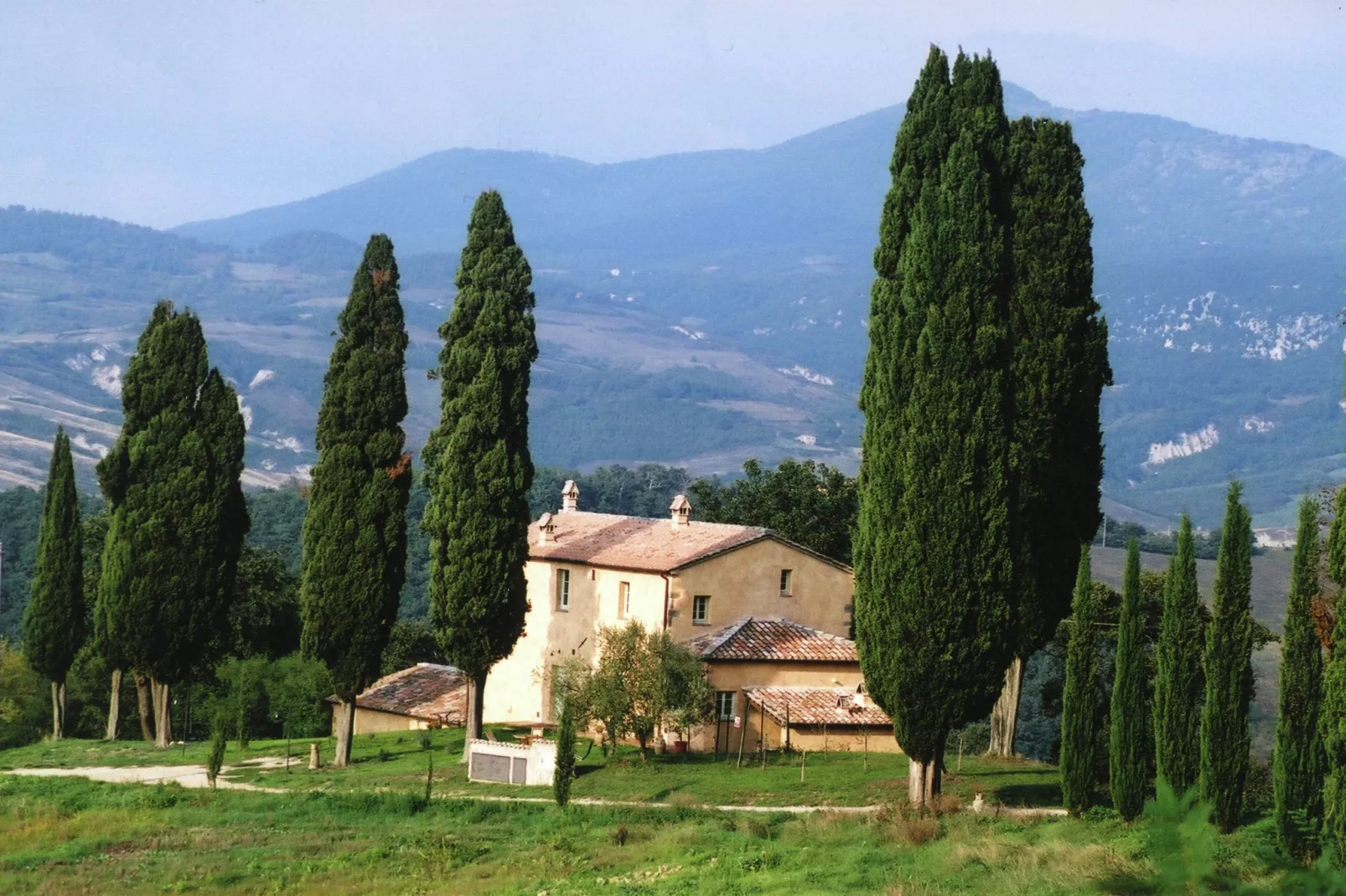 Macetona - Casa del Colono-Buitenkant zomer