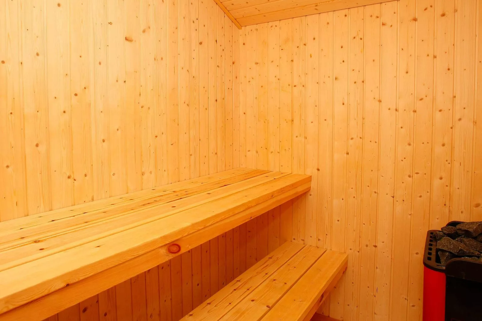 Sfeervol vakantiehuis in Løkken met sauna-Sauna