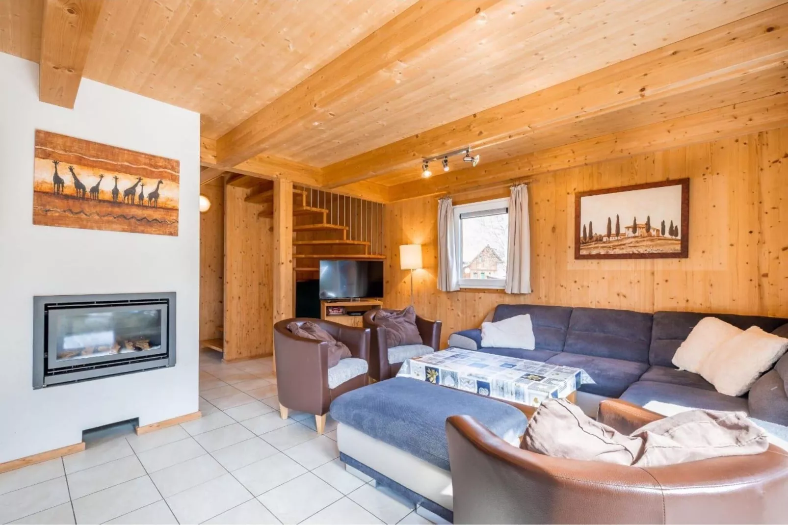 Groot chalet in Steiermark met sauna-Woonkamer