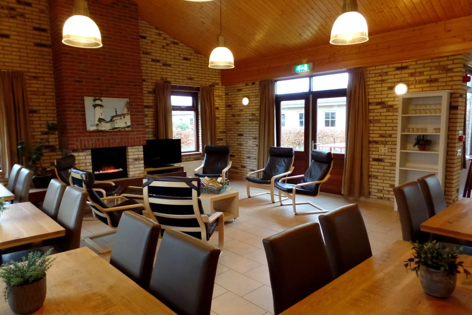 Recreatiepark Klaverweide 6-Eetkamer