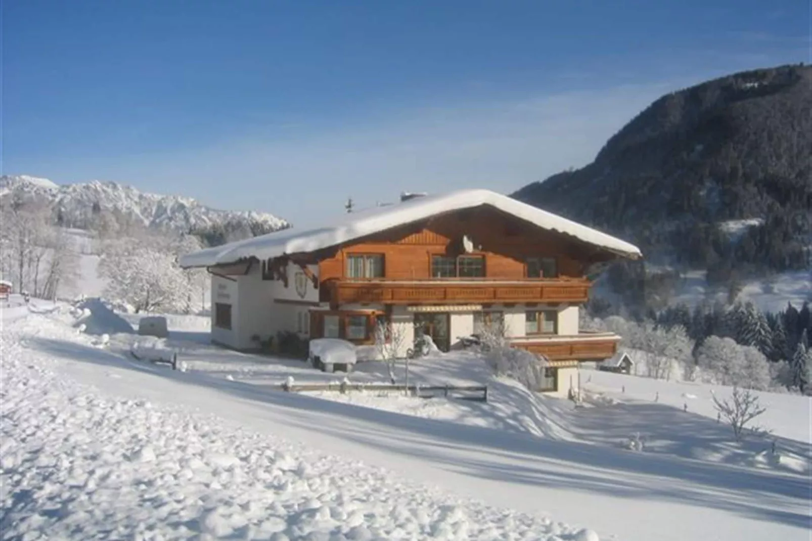 Apartment Lahnberg-Exterieur winter