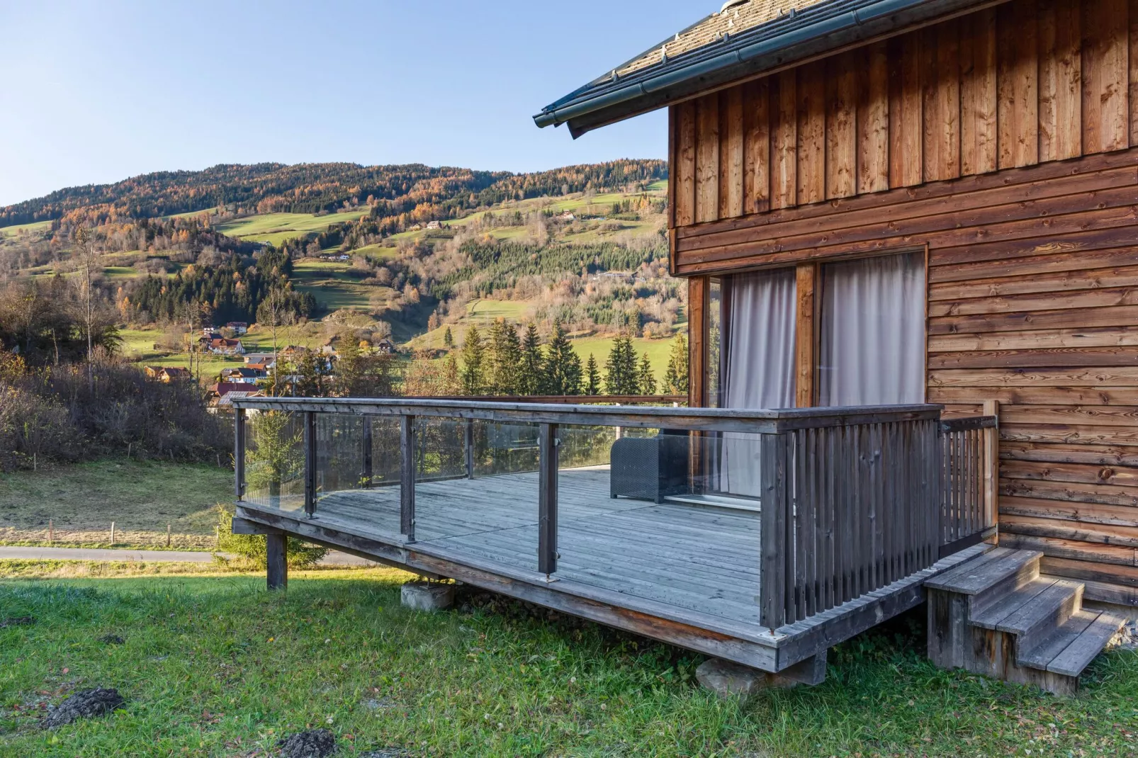 Chalet Murau-Buitenkant zomer