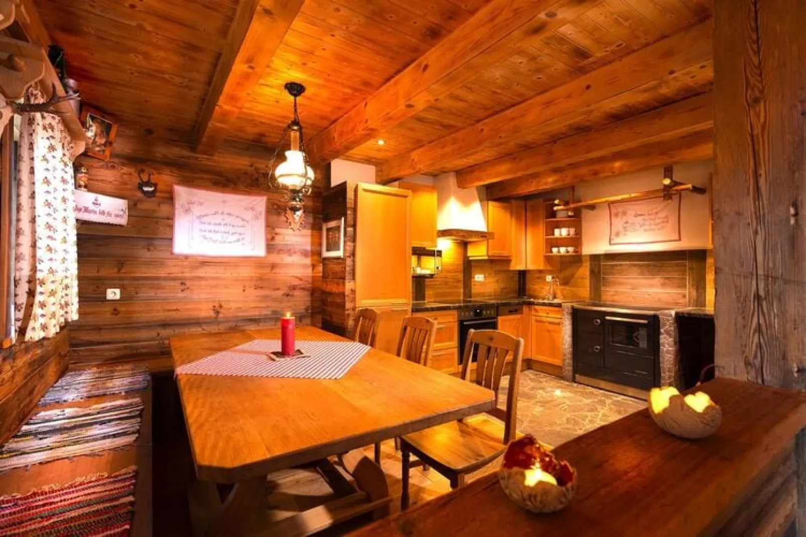 Chalet Steinbock, St. Martin am Tennengebirge-Woonkamer