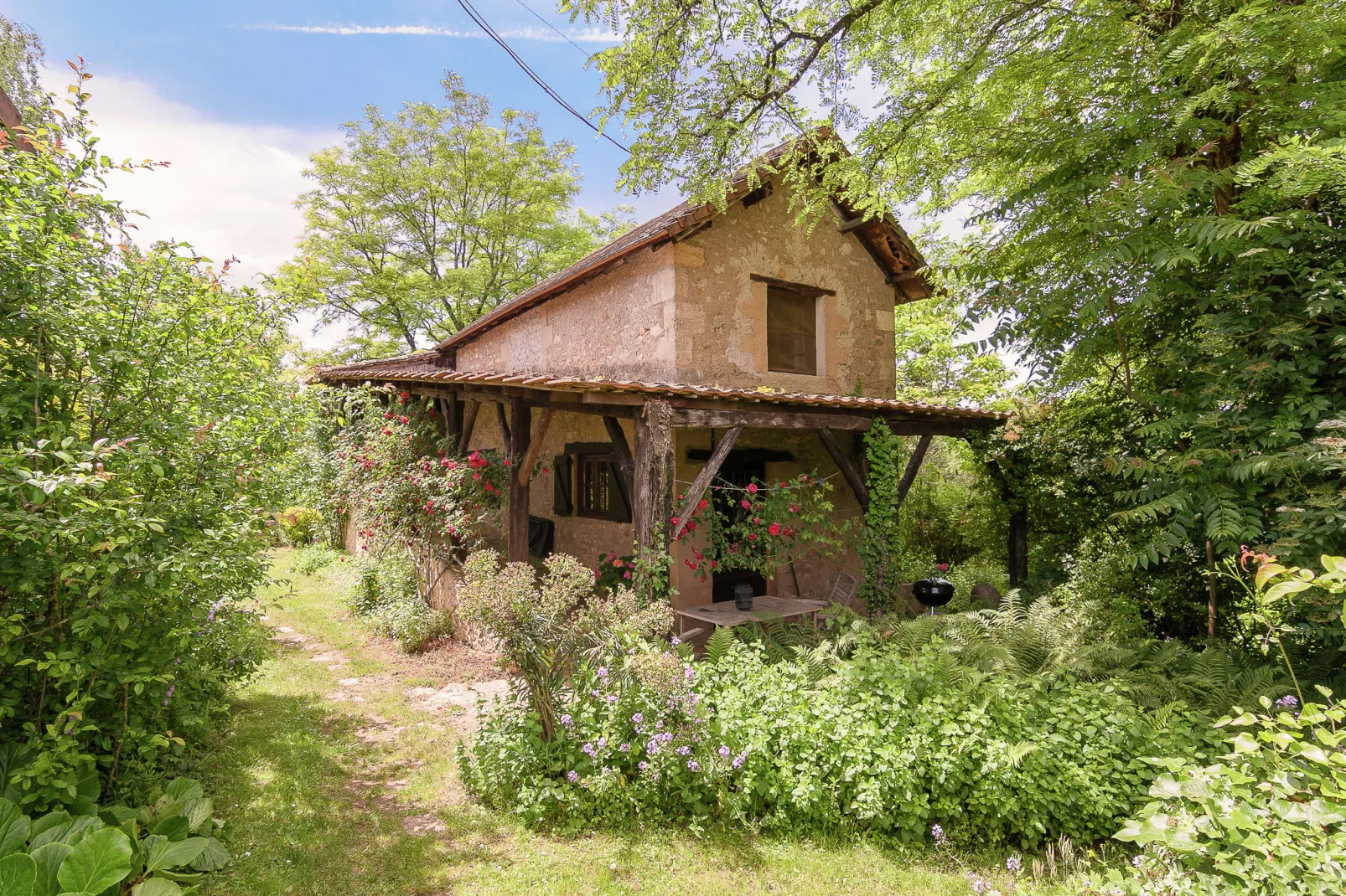 Domaine de la Borderie-Buitenkant zomer