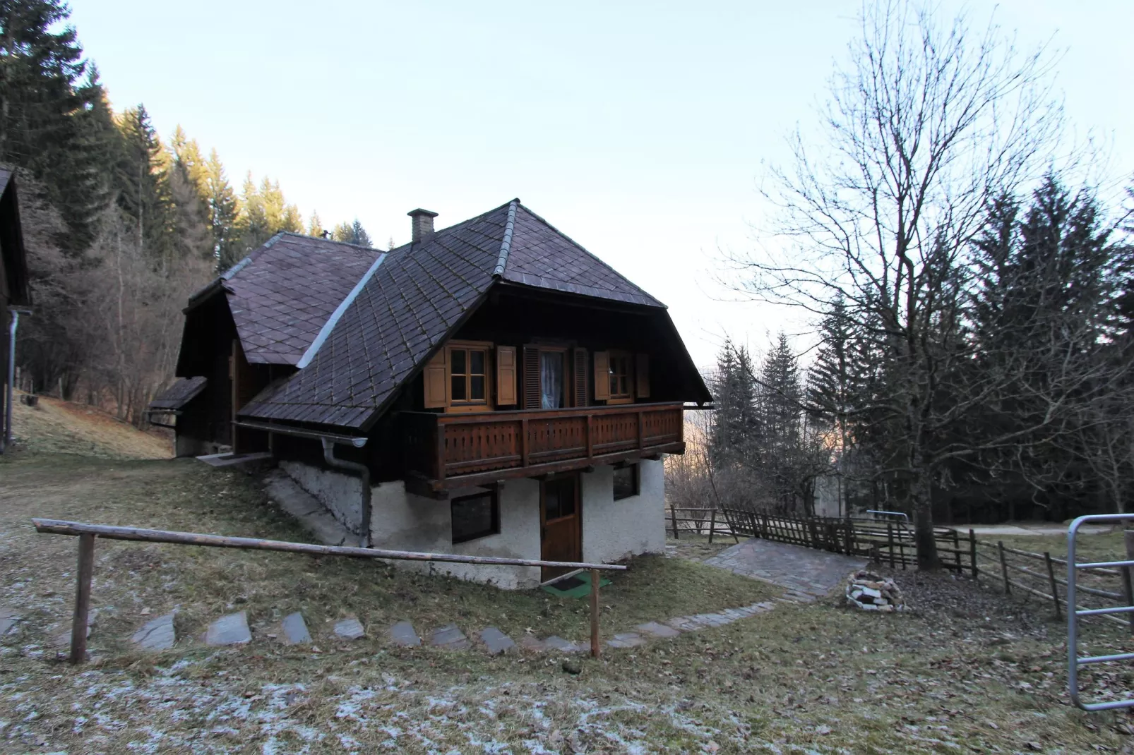 Brentlhütte-Exterieur winter