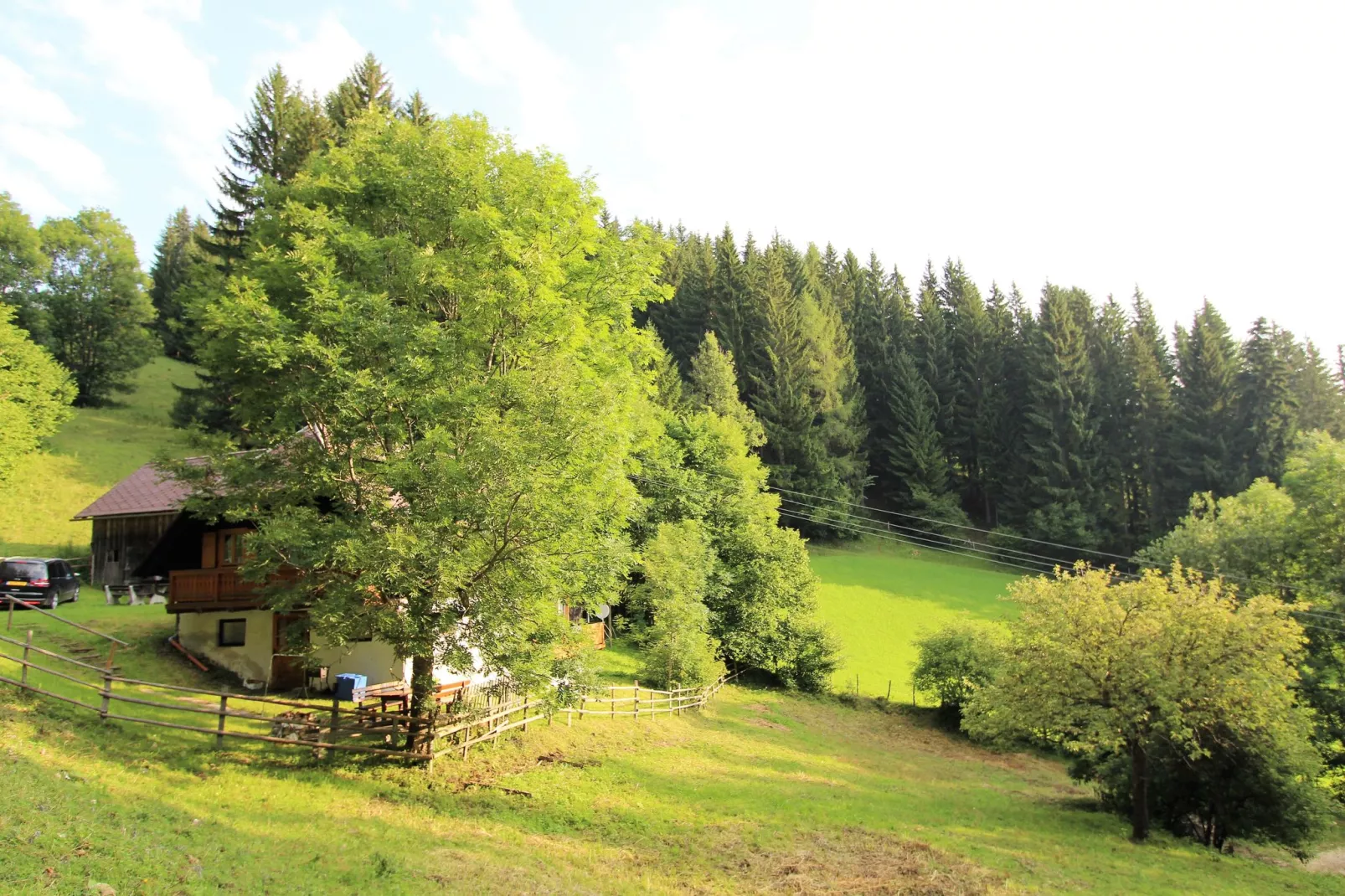 Brentlhütte-Buitenkant zomer