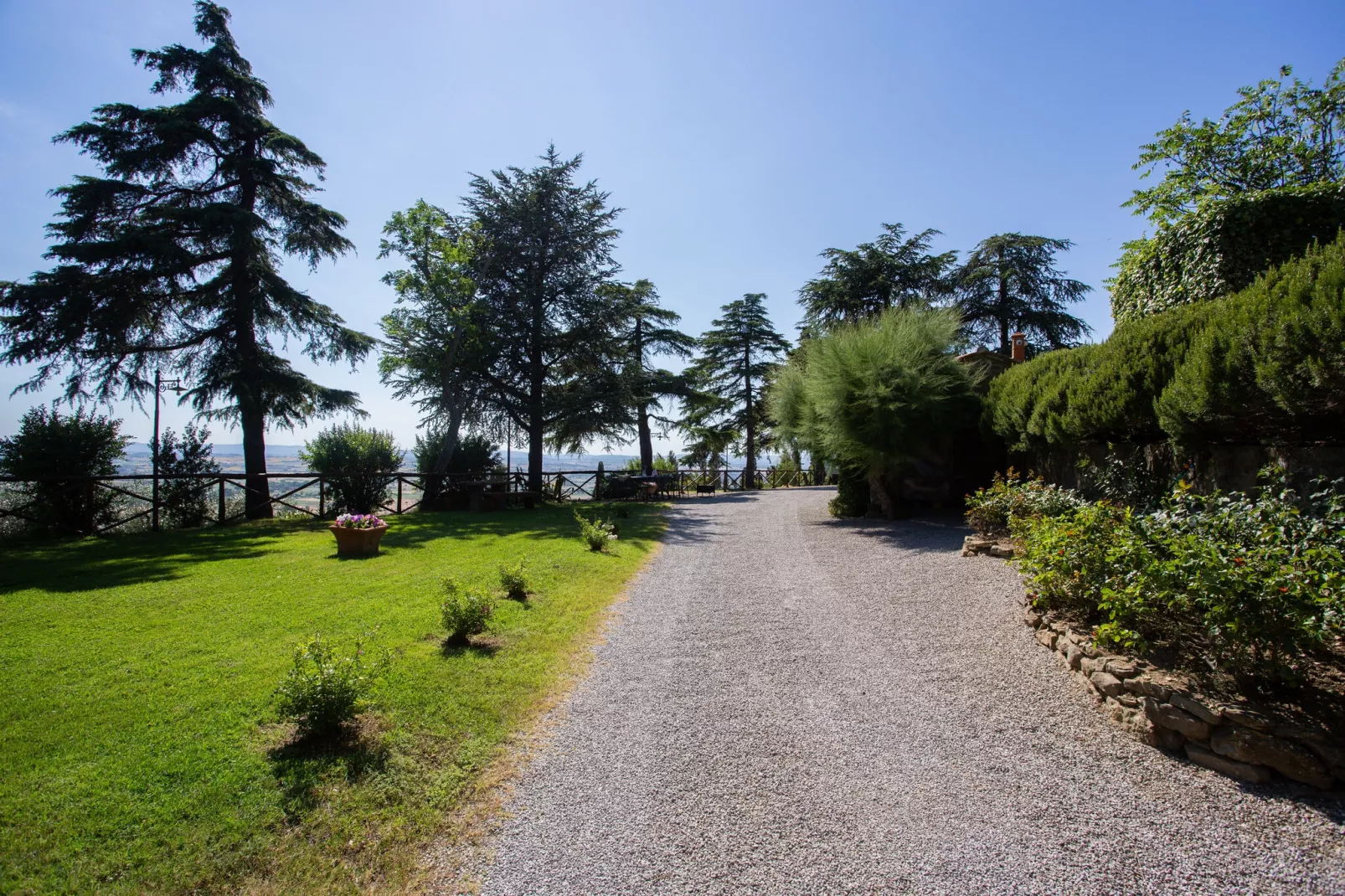 Villa i Cocciai-Tuinen zomer