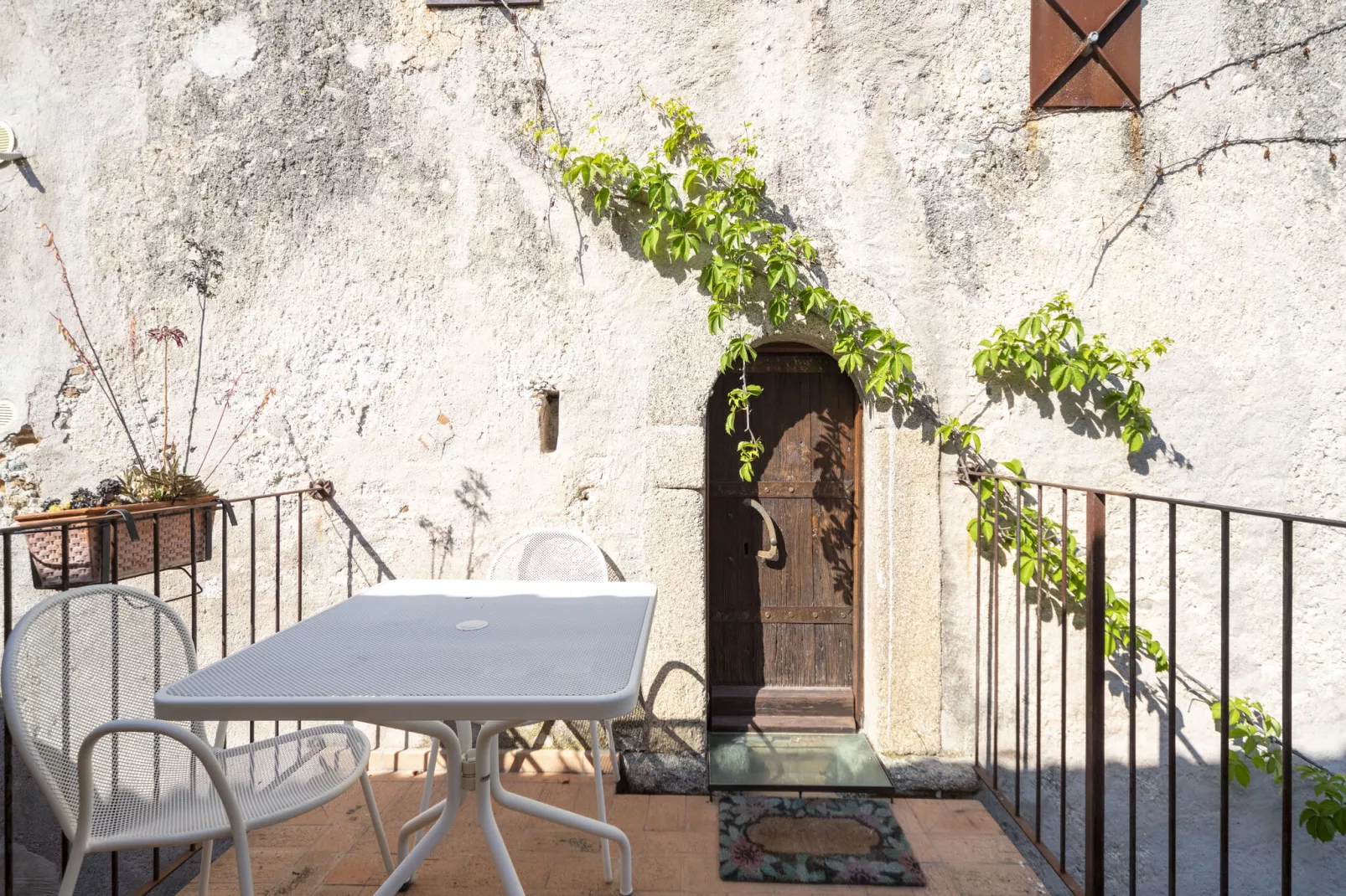 Torre Zunivu-Terrasbalkon