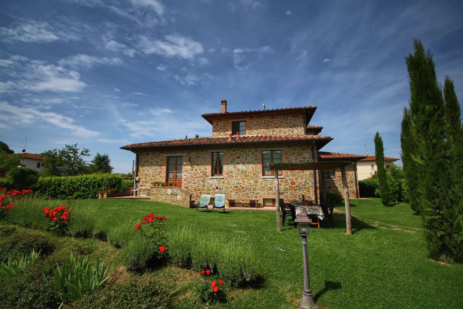 Casal Gheriglio Pergola-Buitenkant zomer