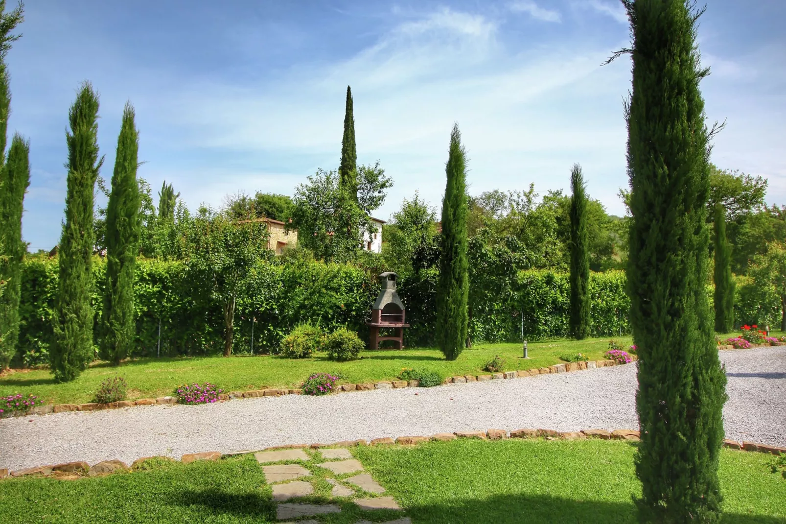 Casal Gheriglio Pergola-Uitzicht zomer