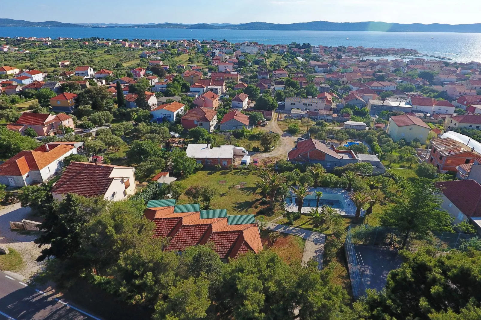 Villa Mediterano-Gebieden zomer 1km