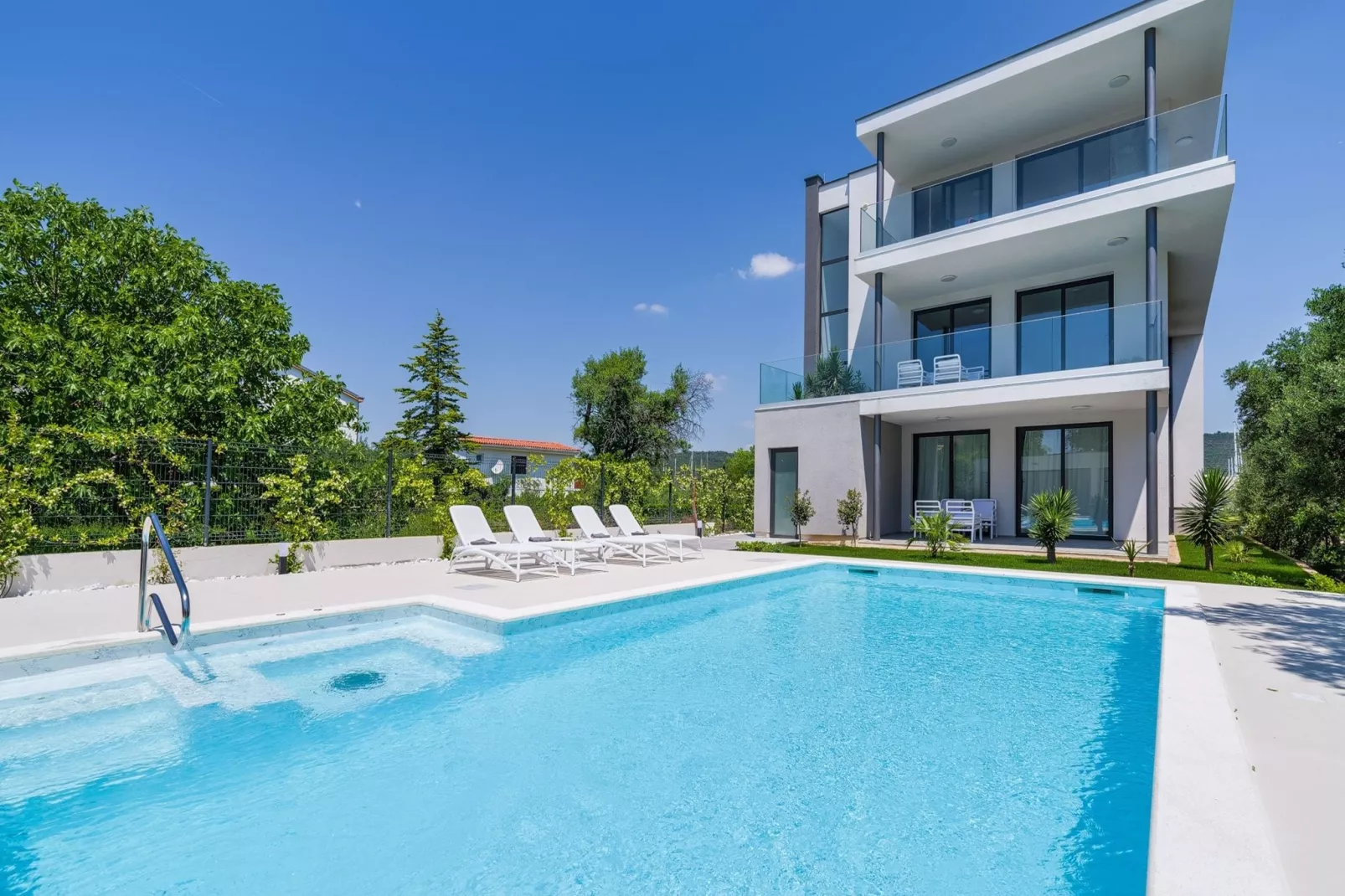Villa apartments Marine-Zwembad