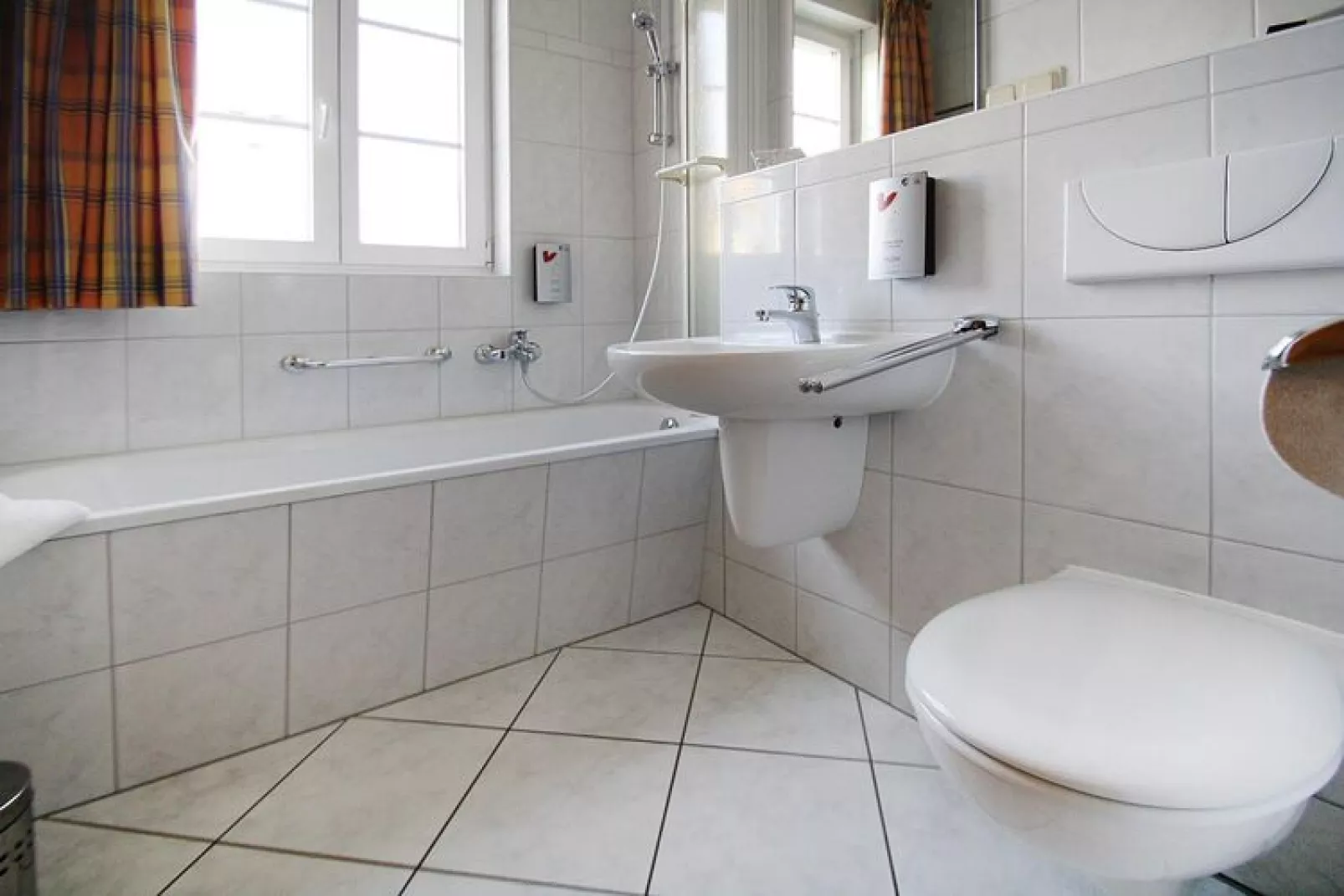 Ferienhaus einzelstehend 115m² 12 Pax-Badkamer