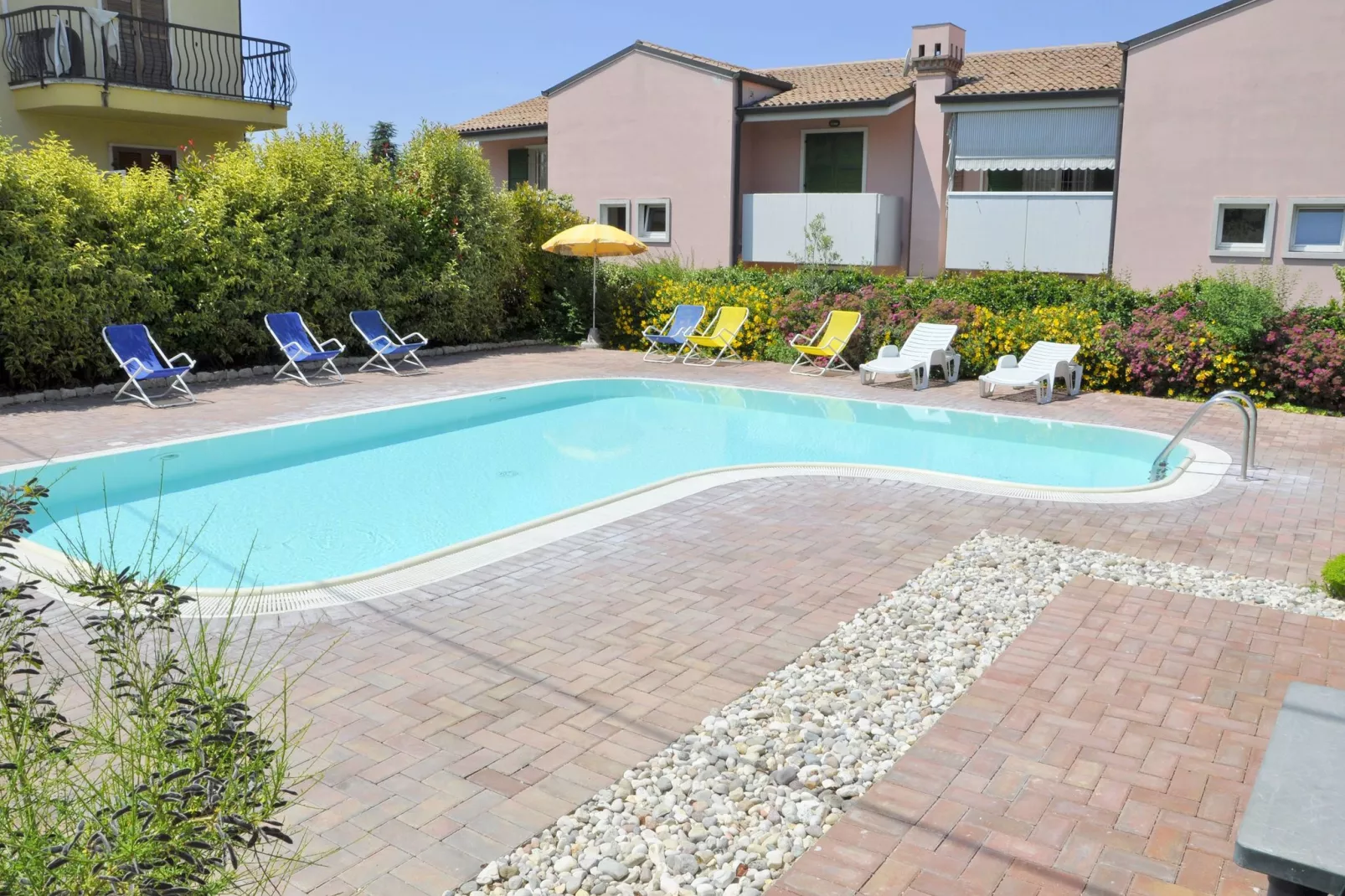 Panoramisch vakantiehuis met zwembad en tuin-Gebieden zomer 1km