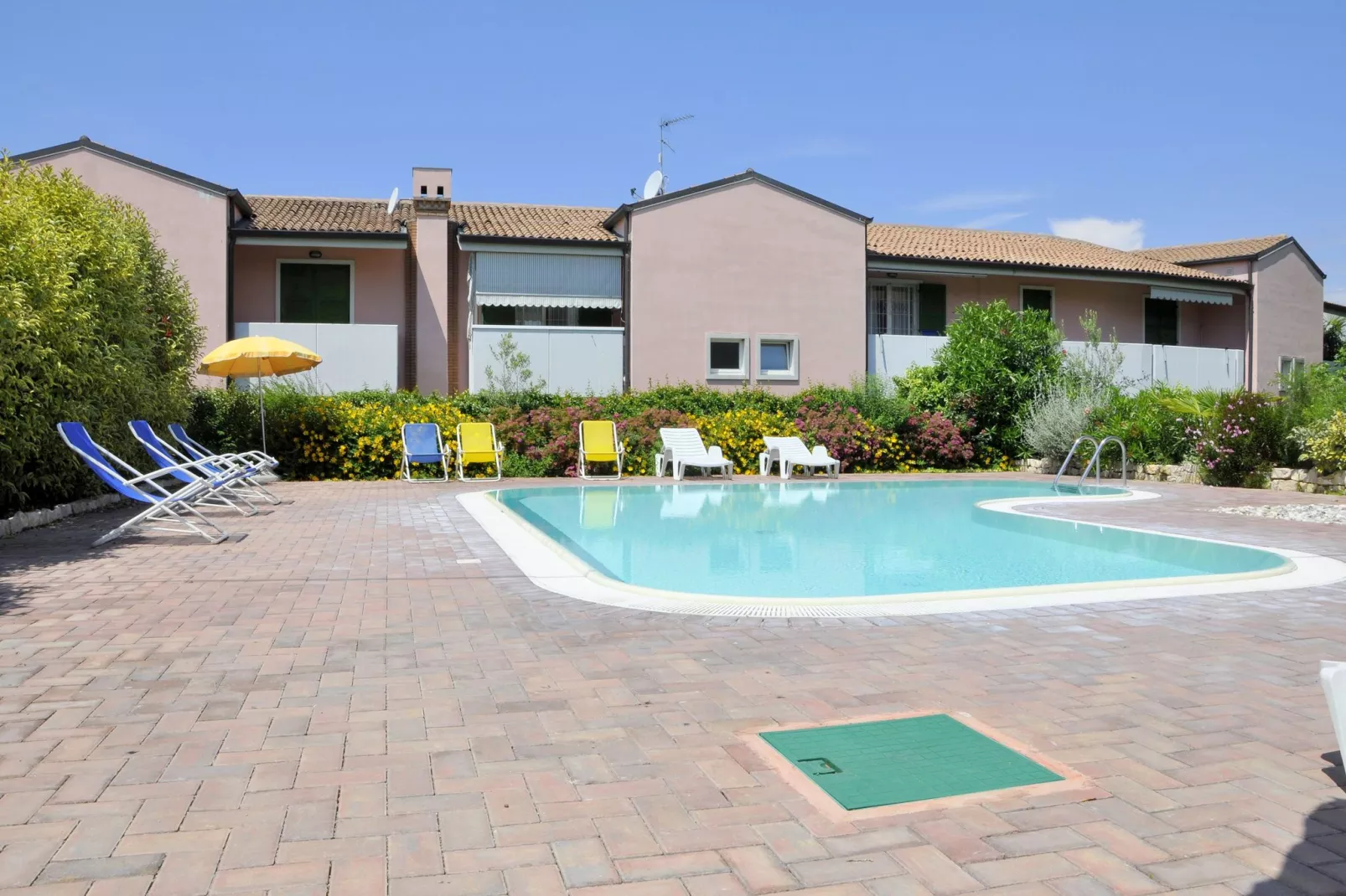 Panoramisch vakantiehuis met zwembad en tuin-Gebieden zomer 1km