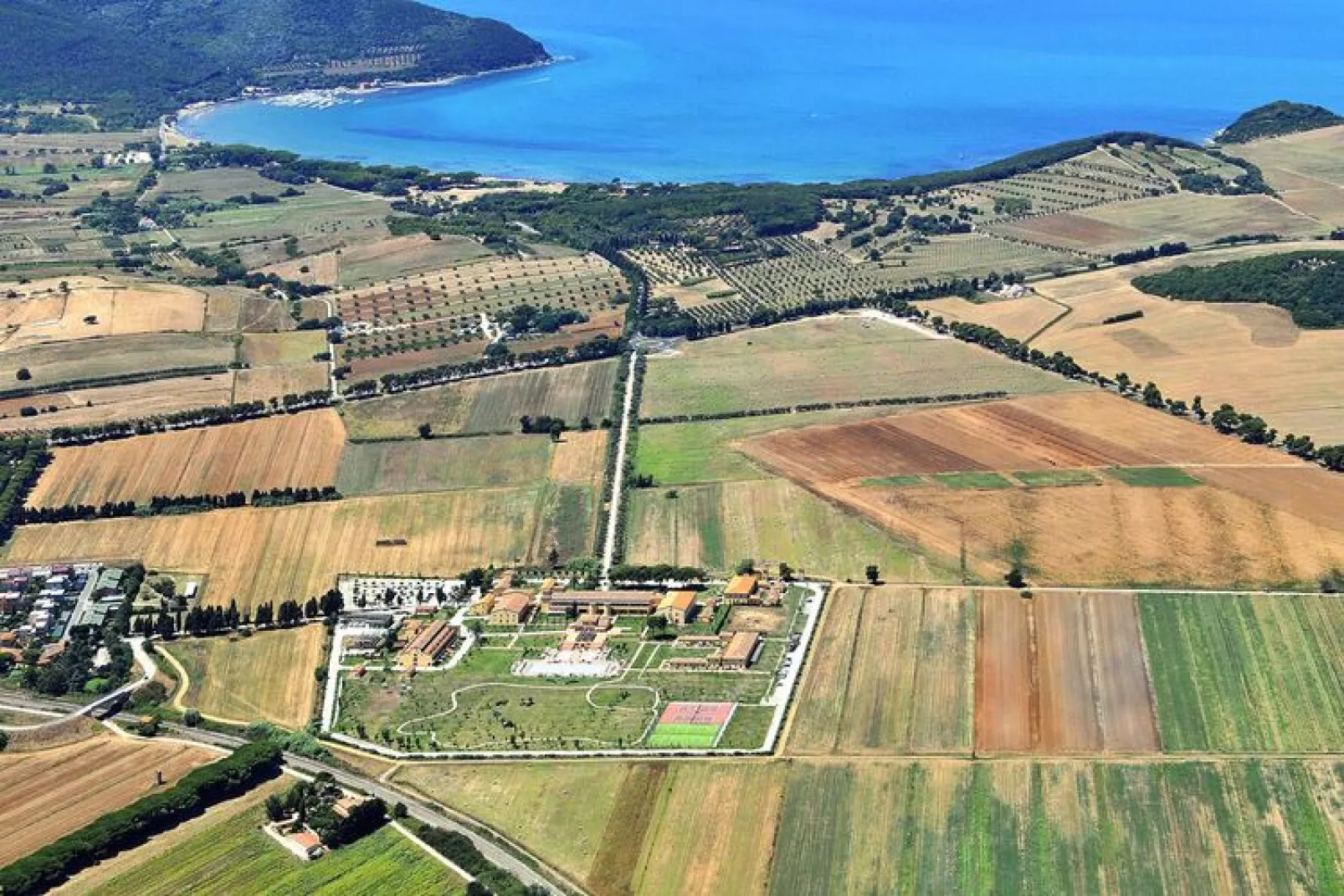 Ferienanlaget Poggio all' Agnello Piombino Type Bilo Loft 5-1 piano-Uitzicht zomer