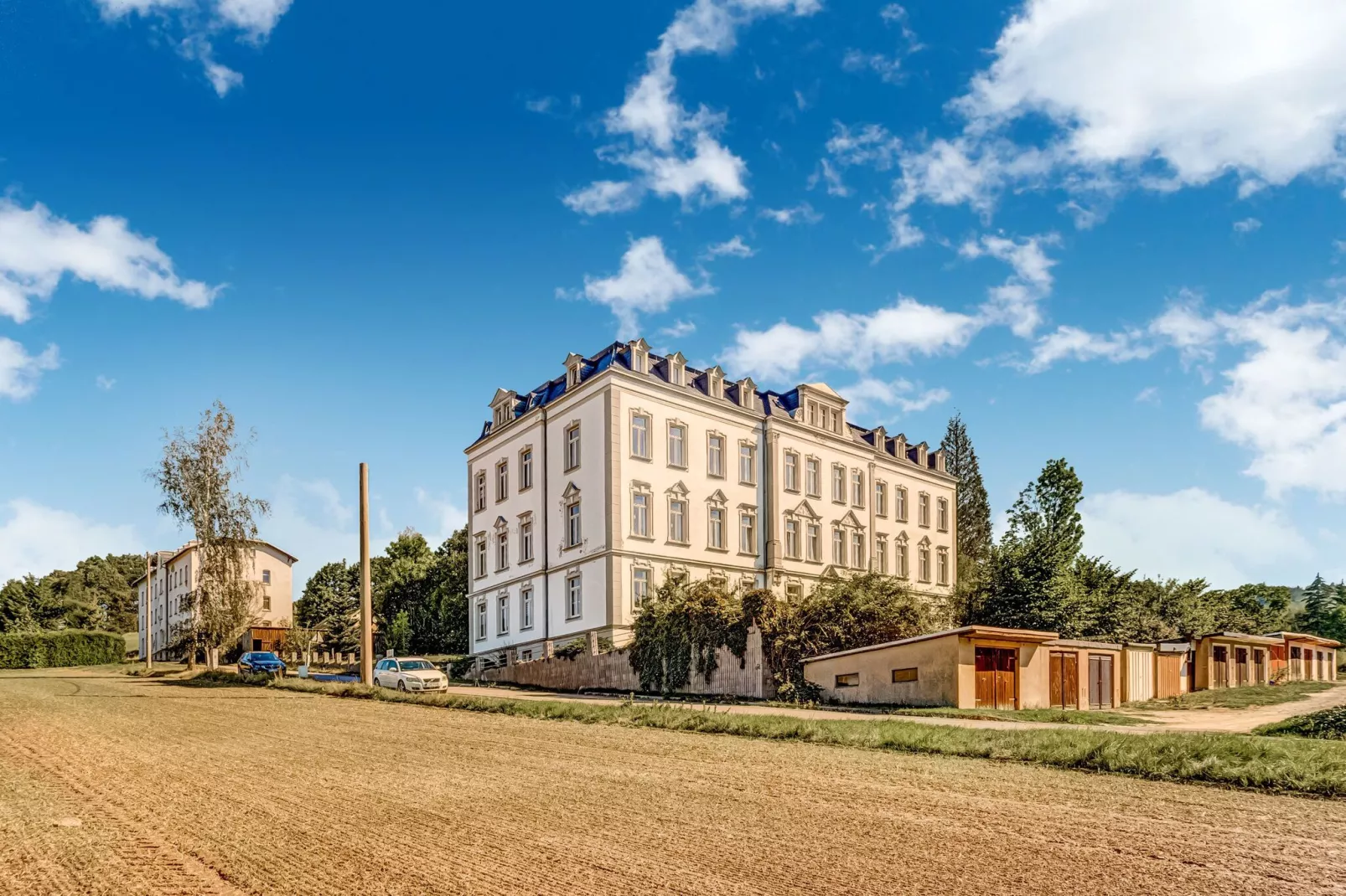 Villa im Erzgebirge-Buitenkant zomer