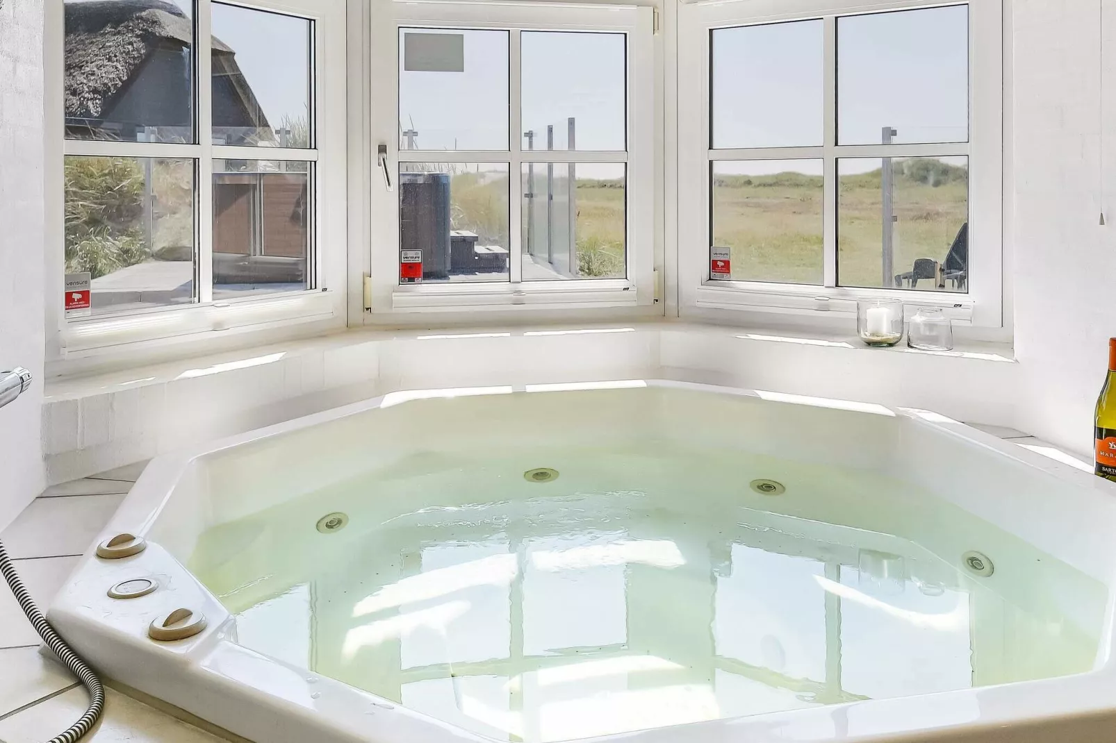 Schilderachtig vakantiehuis in Blåvand vlak bij de zee-Spa