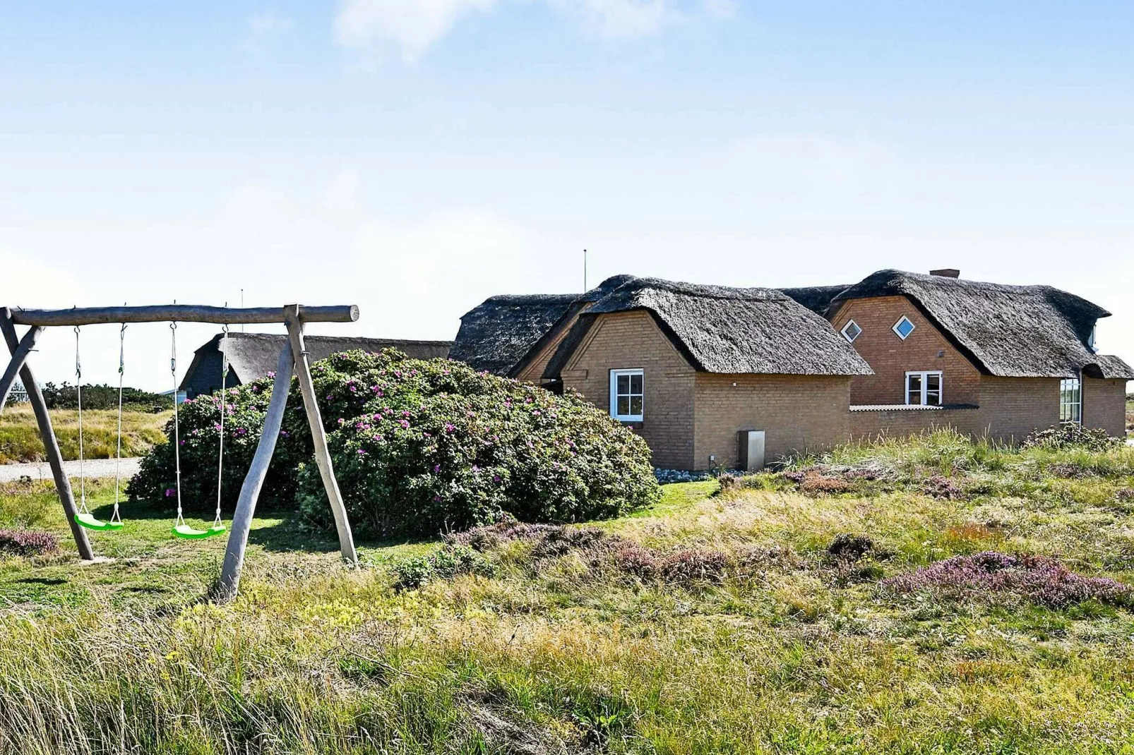 Schilderachtig vakantiehuis in Blåvand vlak bij de zee-Uitzicht