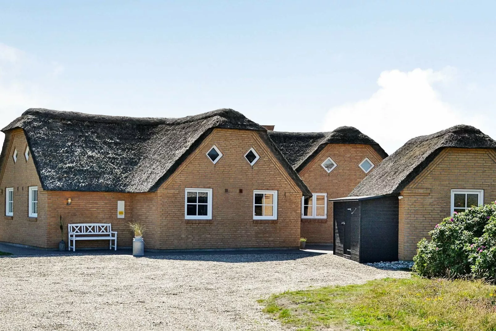 Schilderachtig vakantiehuis in Blåvand vlak bij de zee-Uitzicht