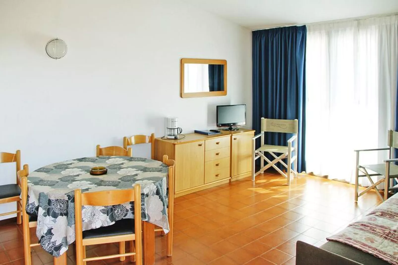 Residence Barbara, Moniga del Garda-3-Raum-App., C3, ca. 88 qm-Woonkamer