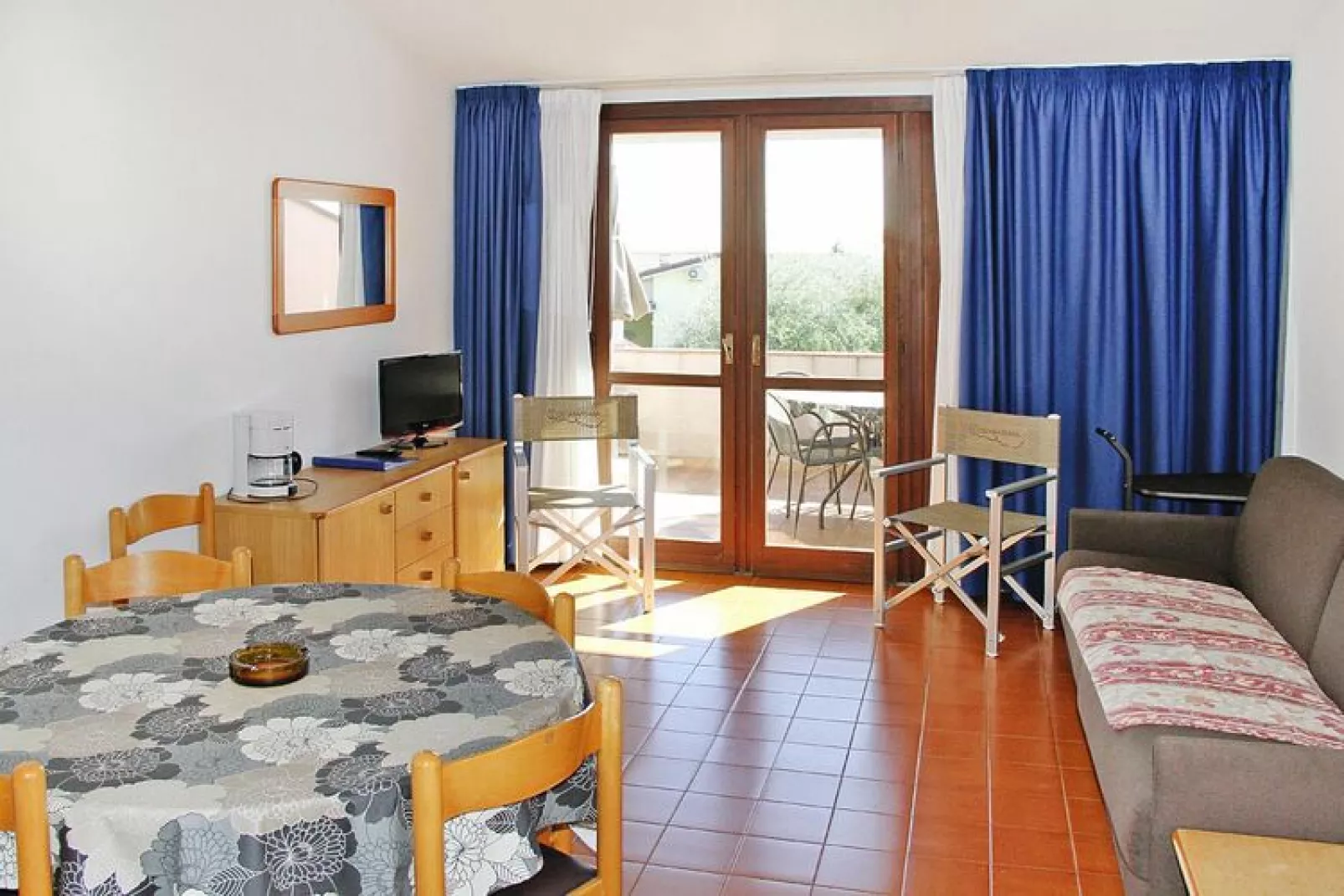 Residence Barbara, Moniga del Garda-3-Raum-App., C3, ca. 88 qm-Woonkamer