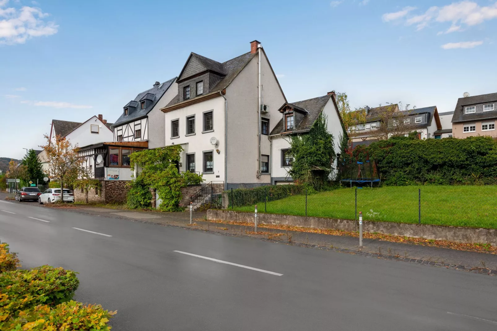 Ferienhaus mit Moselblick-Buitenkant zomer