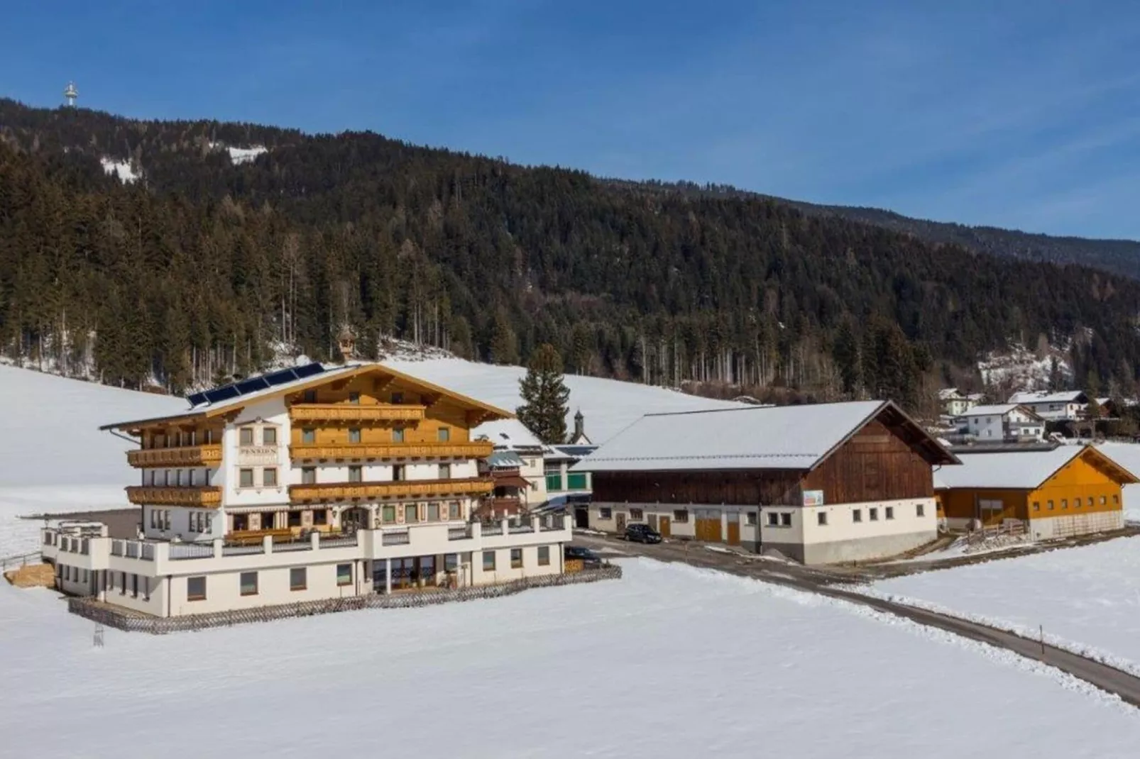 Hubergut - Ferienwohnung Bergblick 03-Exterieur winter