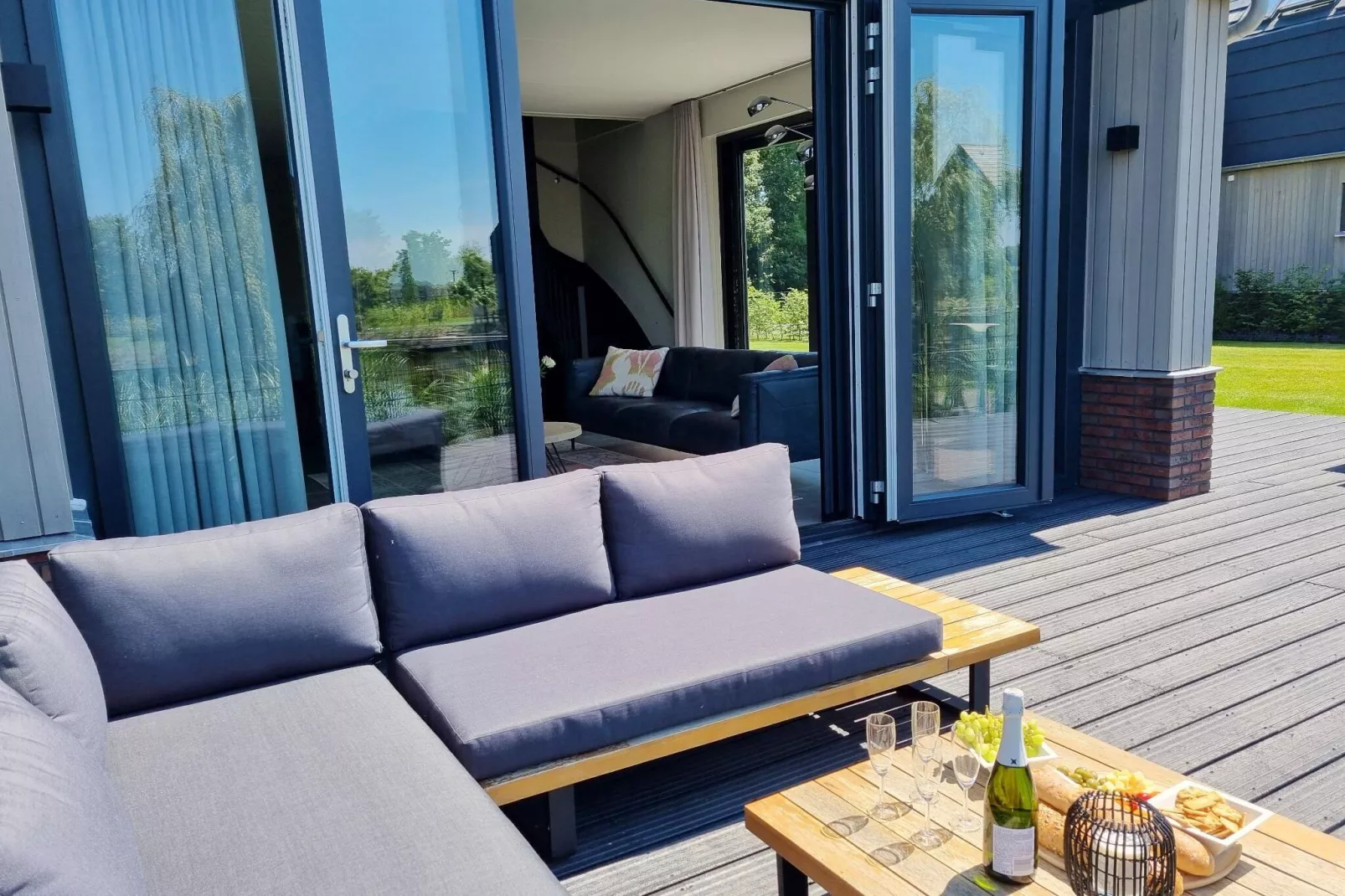 Watervilla Fiif-Terrasbalkon