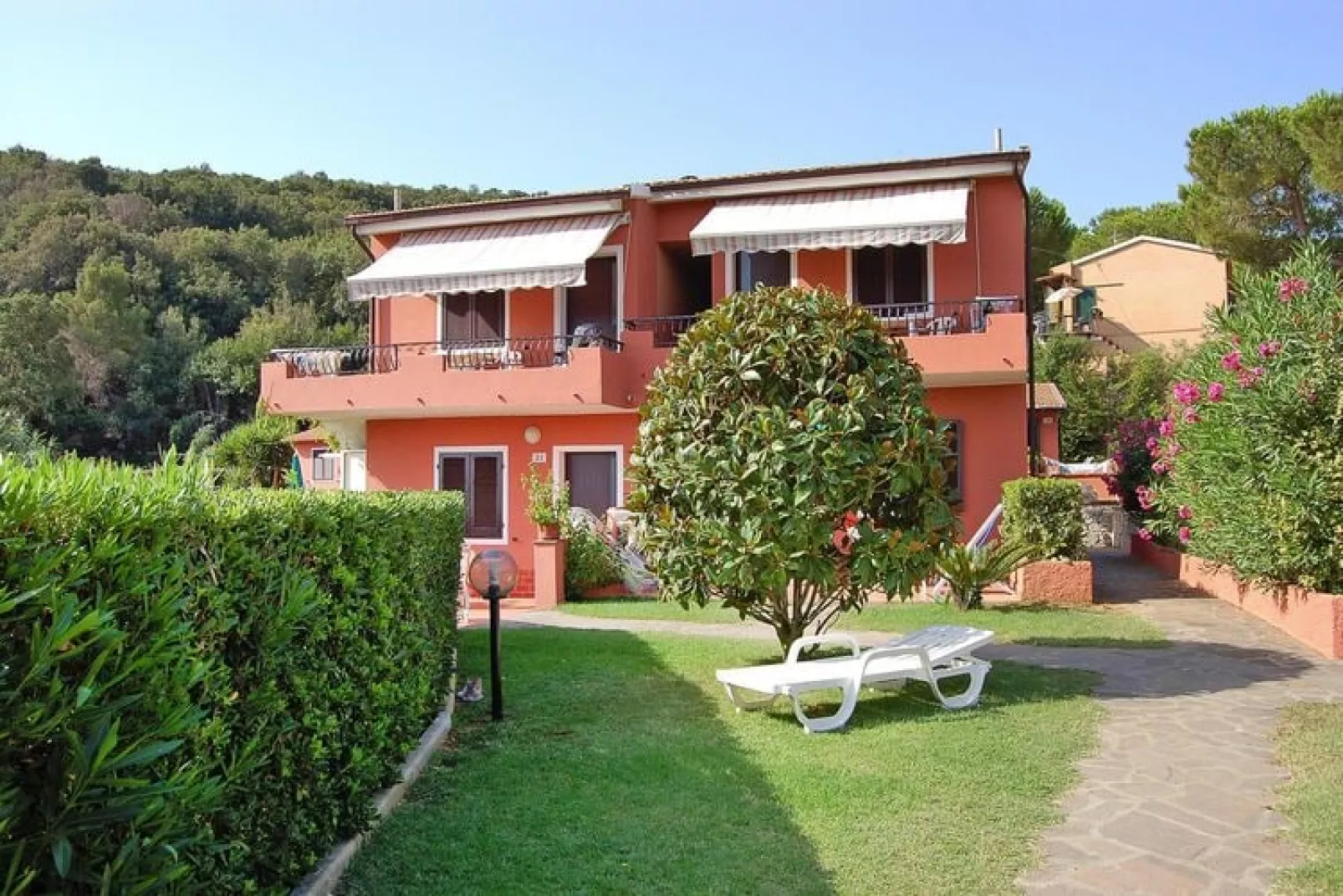 Apartments Villa Franca, Capoliveri-Trilo 4- piano terra o primo piano-Buitenkant zomer