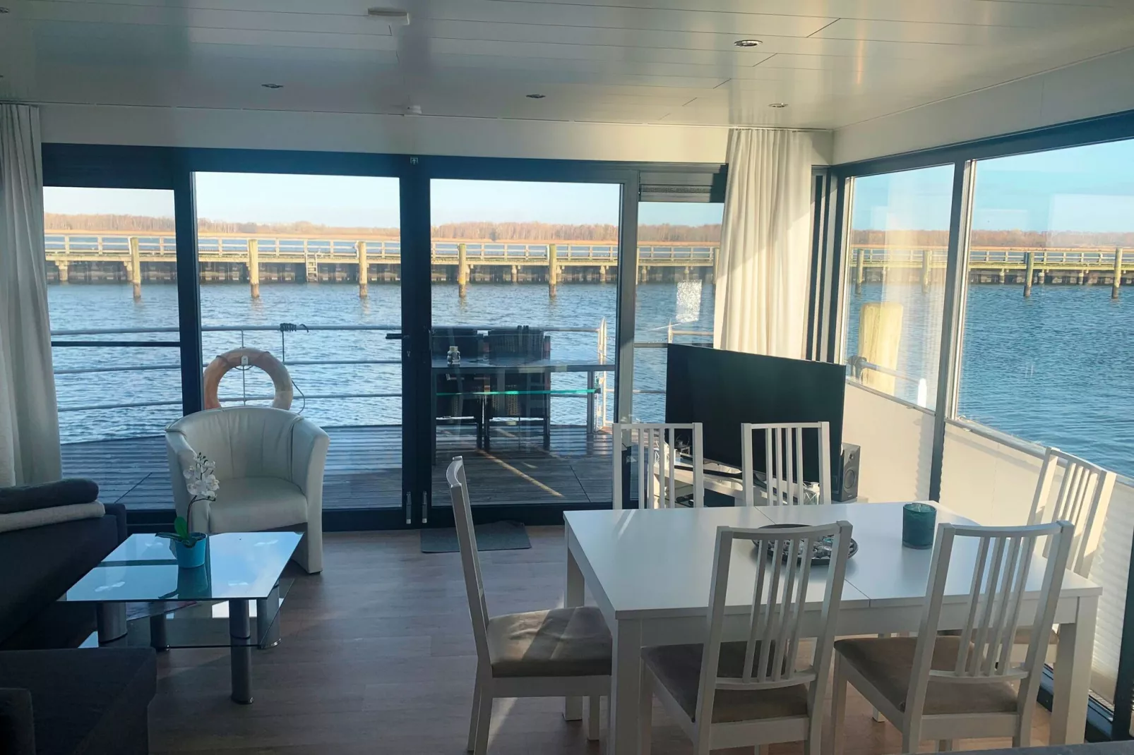 Houseboat Floating House Küstennebel 2 44 m²-Woonkamer