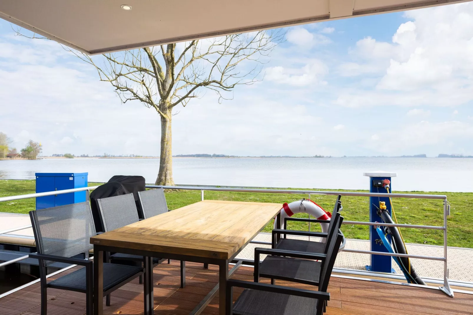 Houseboat 'de Valreep' met tuin - Paviljoenwei 2-Terrasbalkon