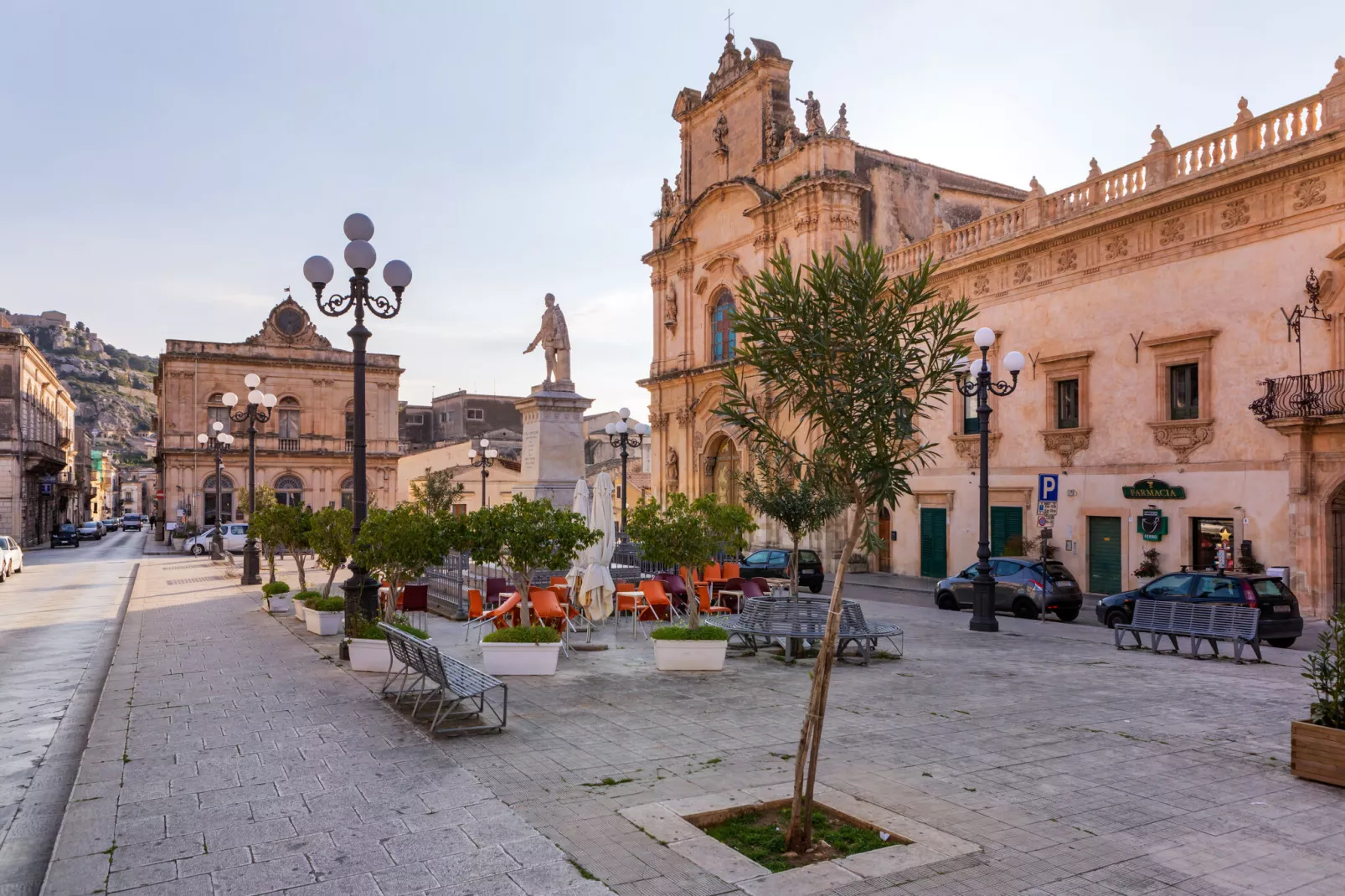 Appartamento in centro a Scicli con balcone-Gebieden zomer 1km