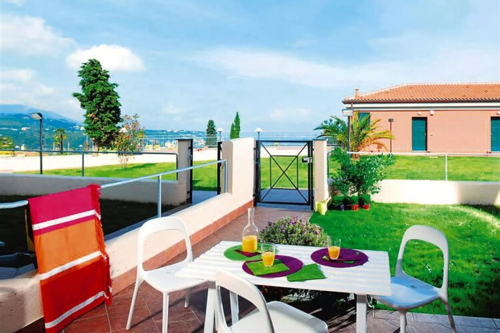 Residence Villa Beuca Cogoleto - B4 SEAVIEW - B4VM bei Belegung mit 1-4 Pers-Uitzicht zomer