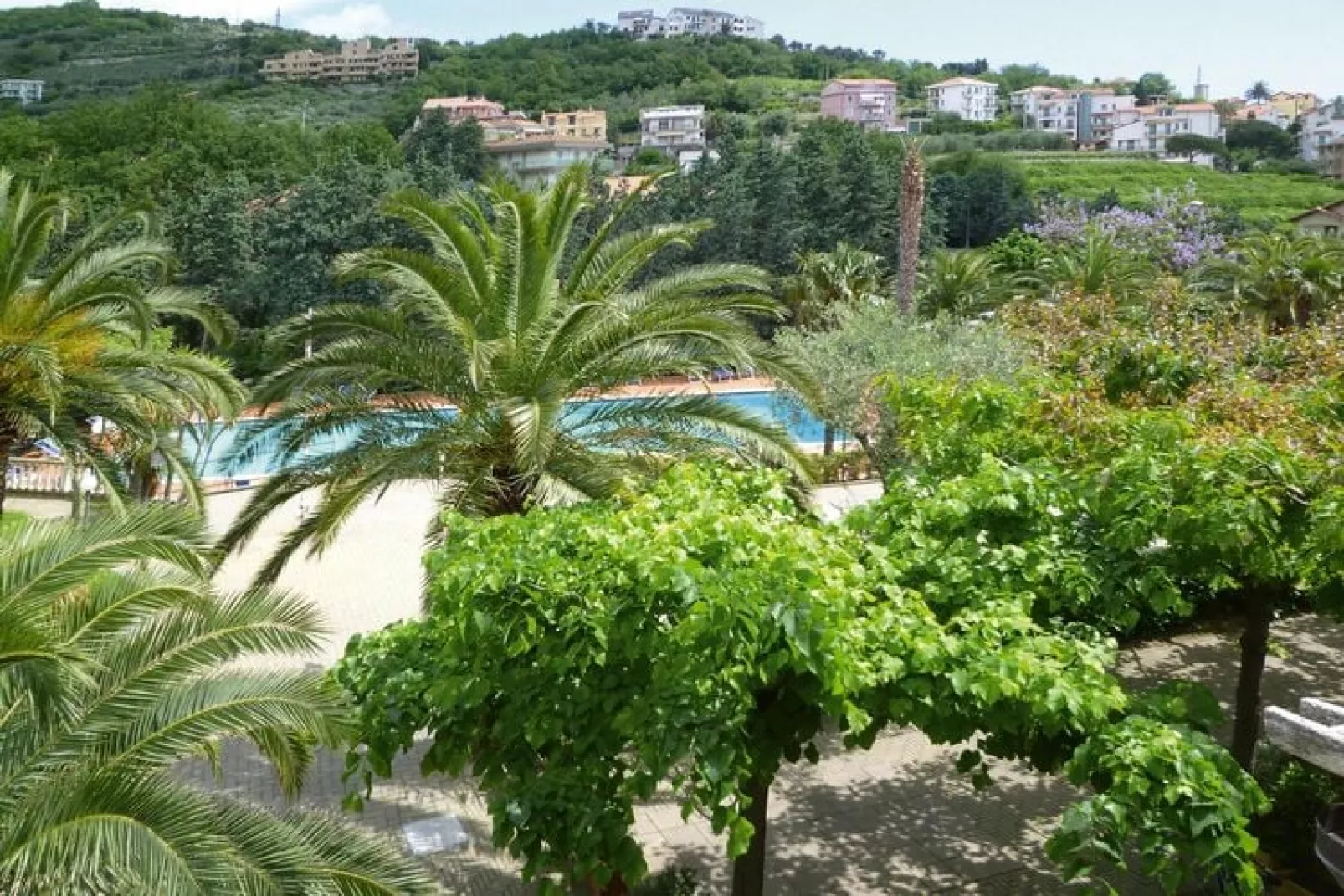 Residence Pian dei Boschi Pietra Ligure - B5-Buitenkant zomer