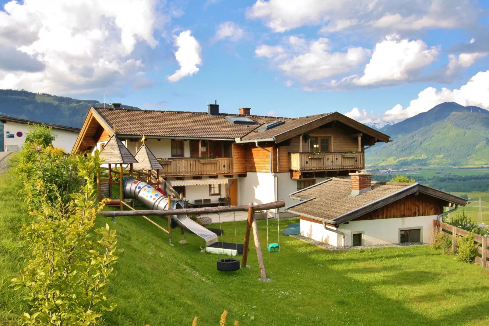 Landhaus Oberaigen-Buitenkant zomer