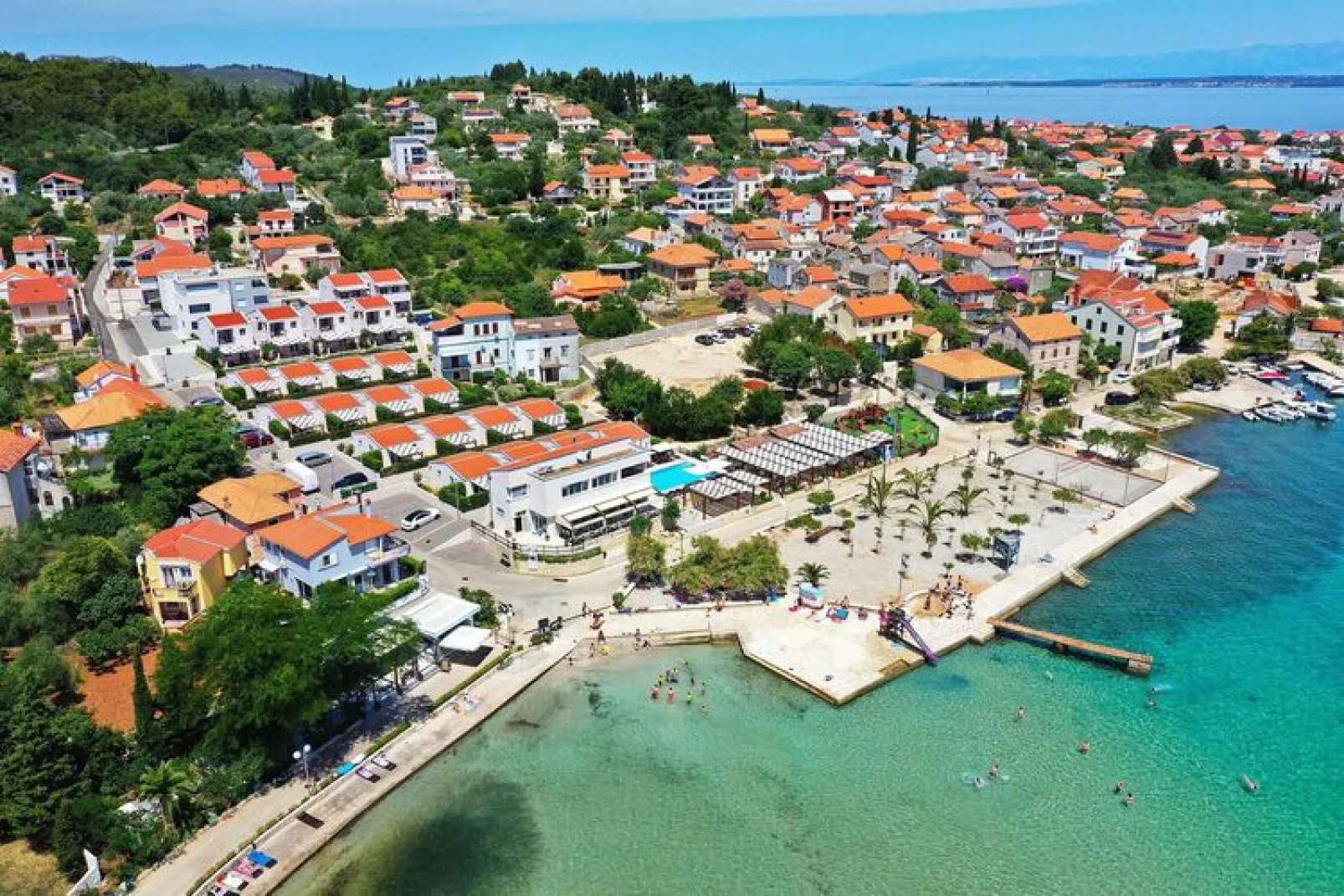 Holiday resort Vile Dalmacija, Preko-2-Raum-App., Superior 2+2, ca. 33 qm, für 4 Pers.-Buitenkant zomer